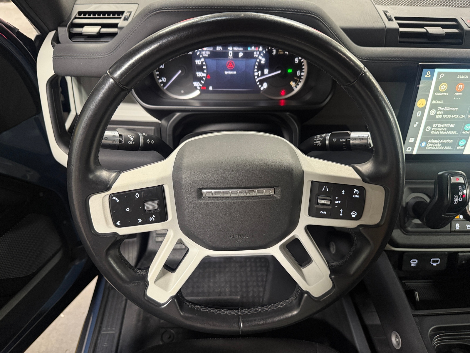 Thumbnail: 2022 Land Rover Defender - 5