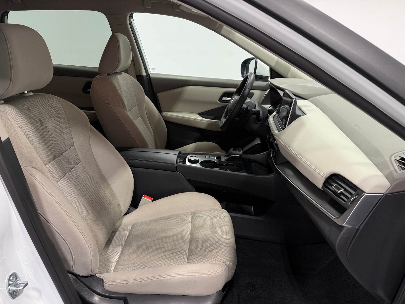 Thumbnail: 2025 Nissan Rogue - 2