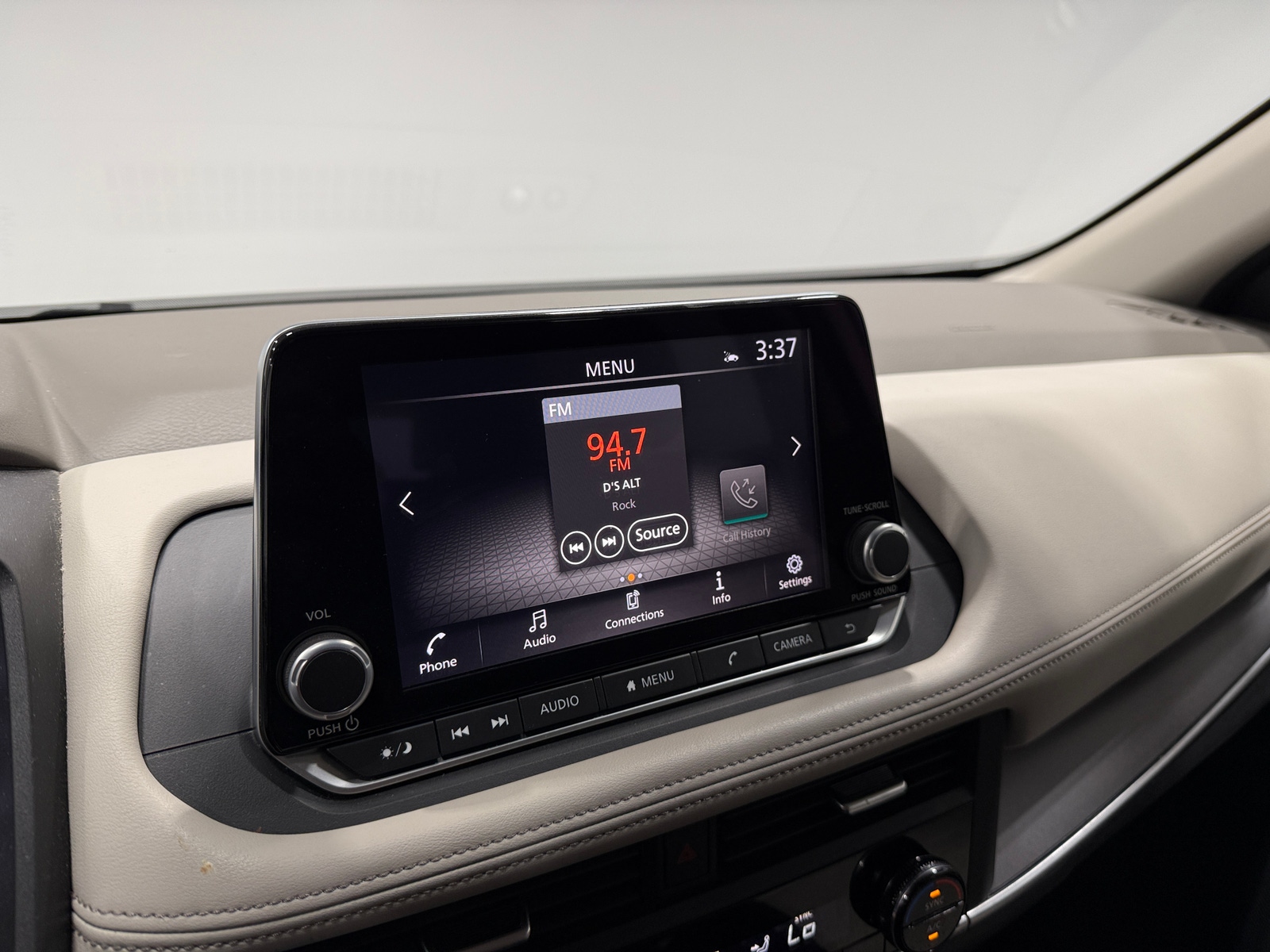 Thumbnail: 2025 Nissan Rogue - 4