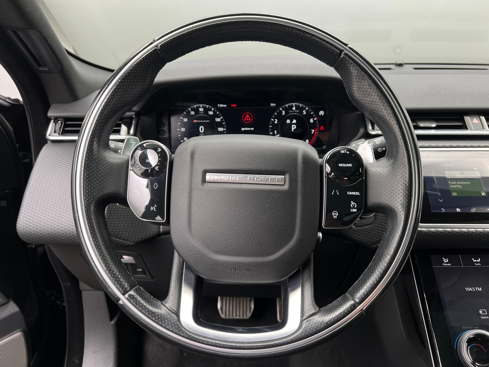 Thumbnail: 2018 Land Rover Range Rover Velar - 4