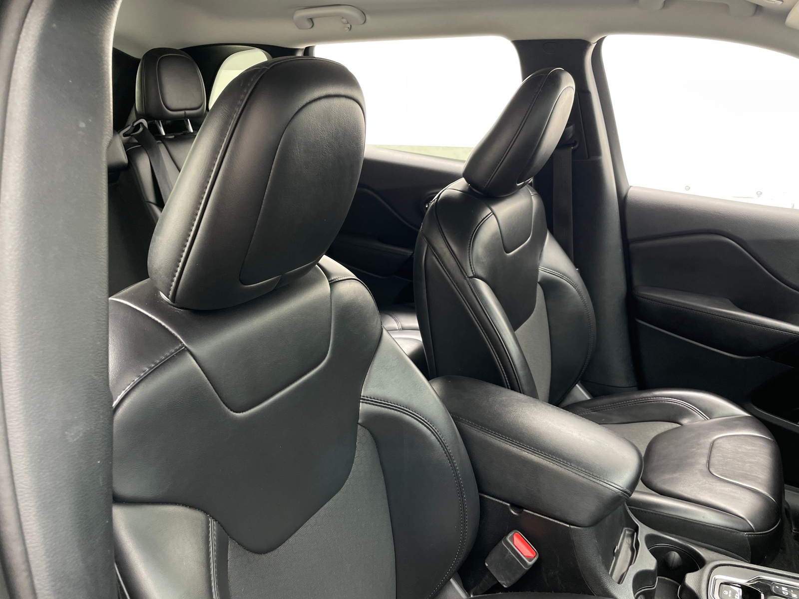 Thumbnail: 2019 Jeep Cherokee - 2