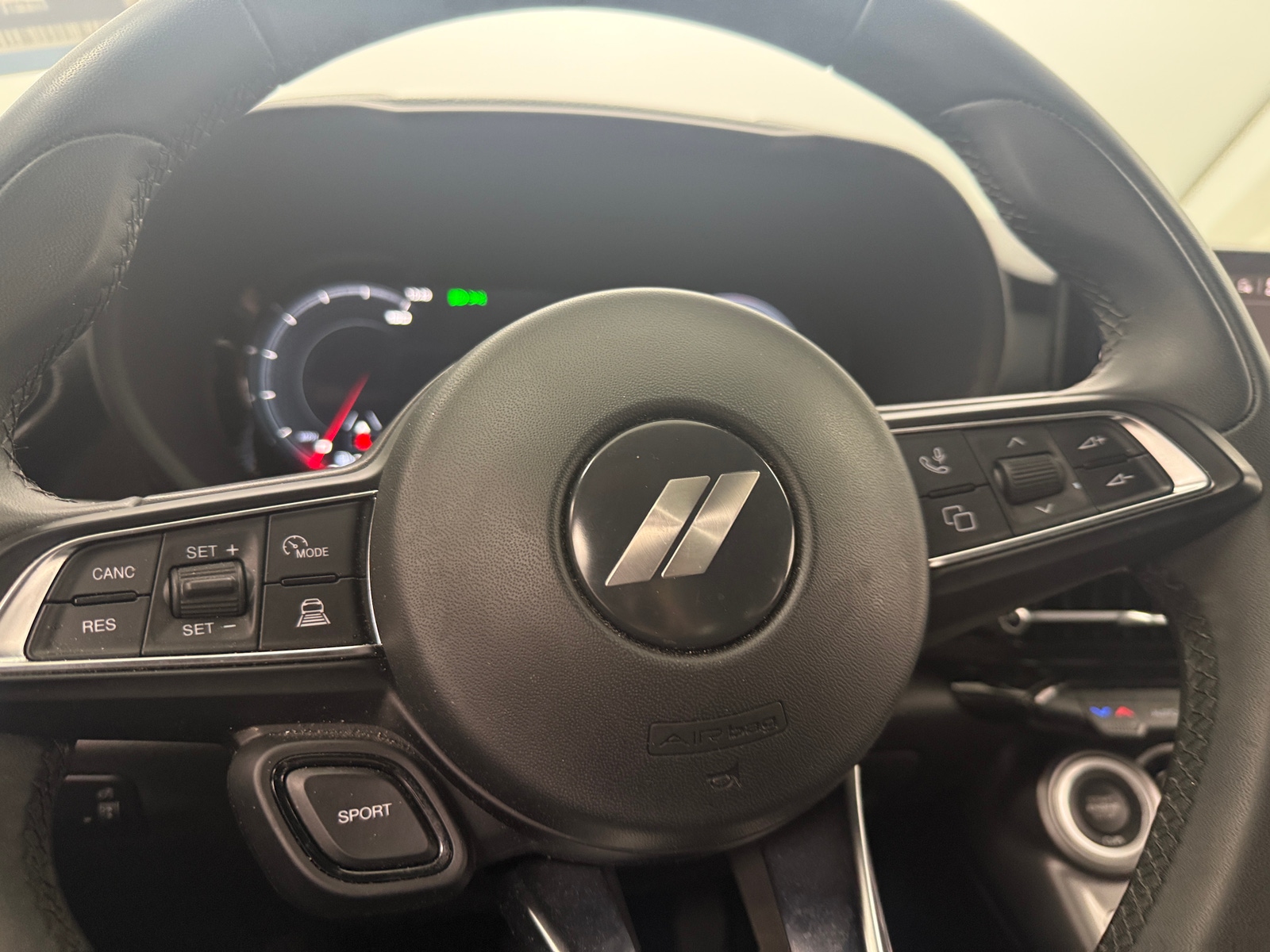 Thumbnail: 2024 Dodge Hornet - 4