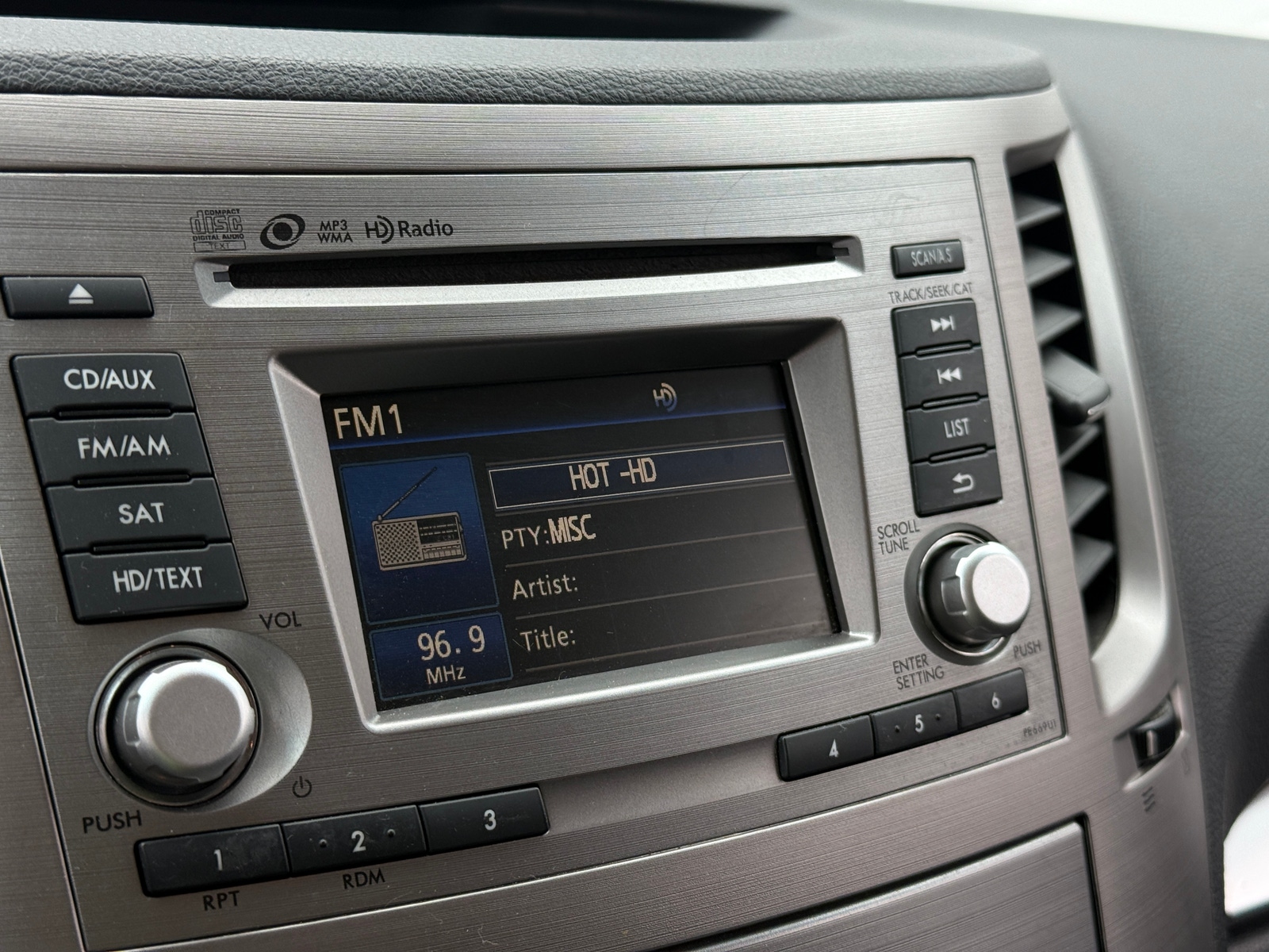 Thumbnail: 2014 Subaru Outback - 4