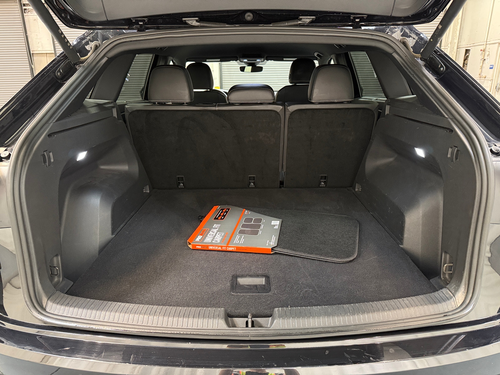 Thumbnail: 2025 Volkswagen Atlas - 6