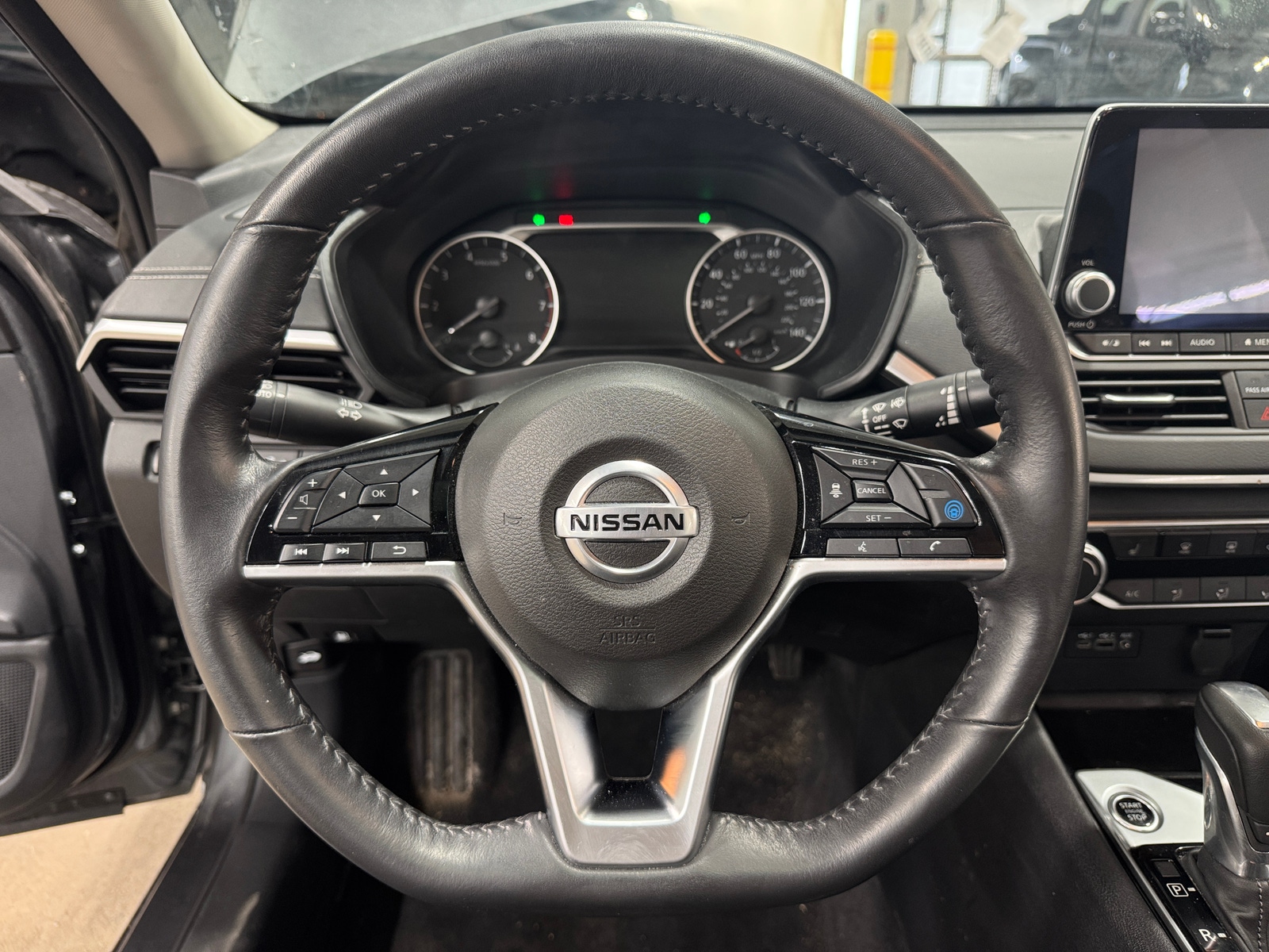 Thumbnail: 2022 Nissan Altima - 5