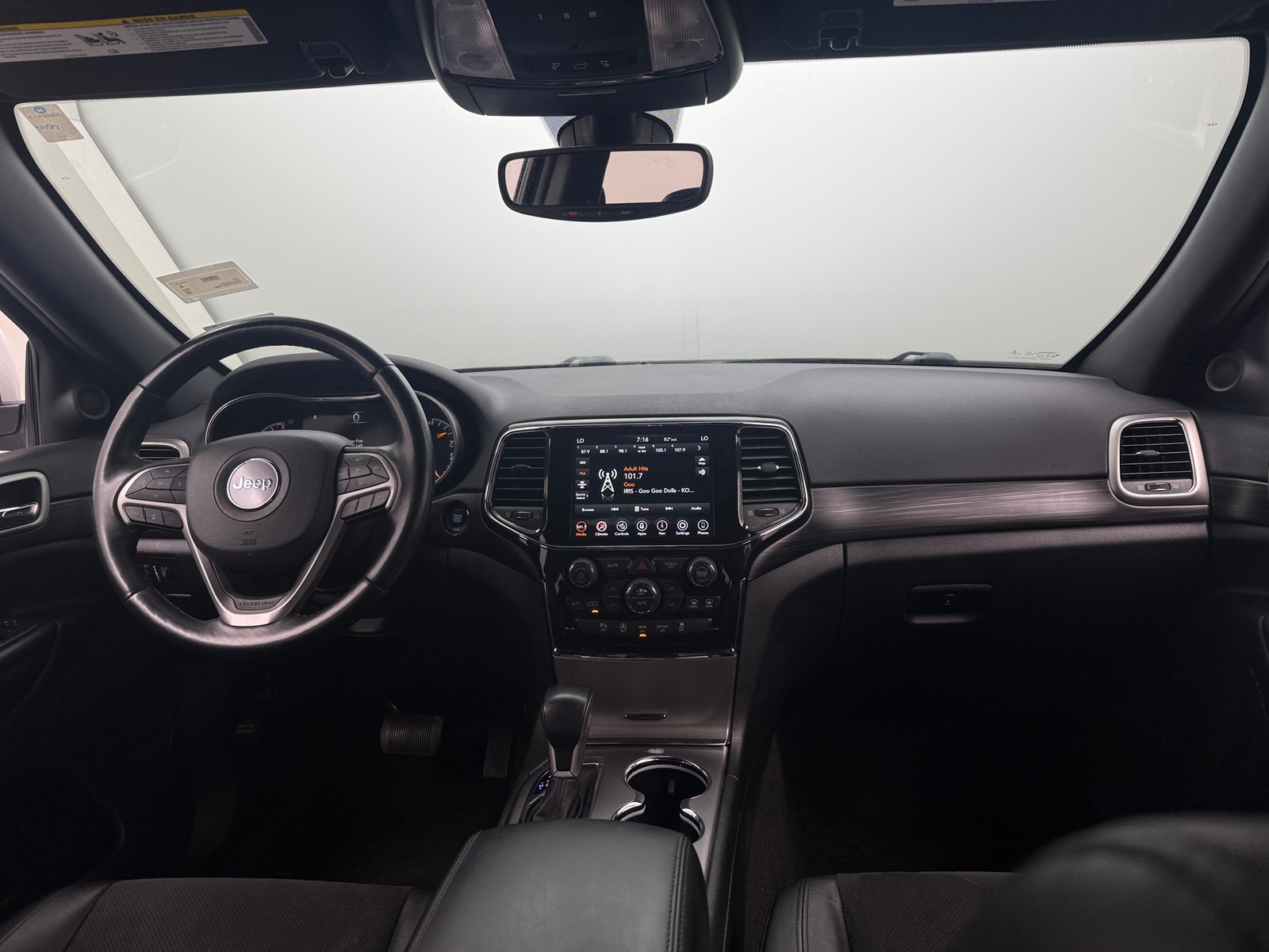 Thumbnail: 2022 Jeep Grand Cherokee - 3