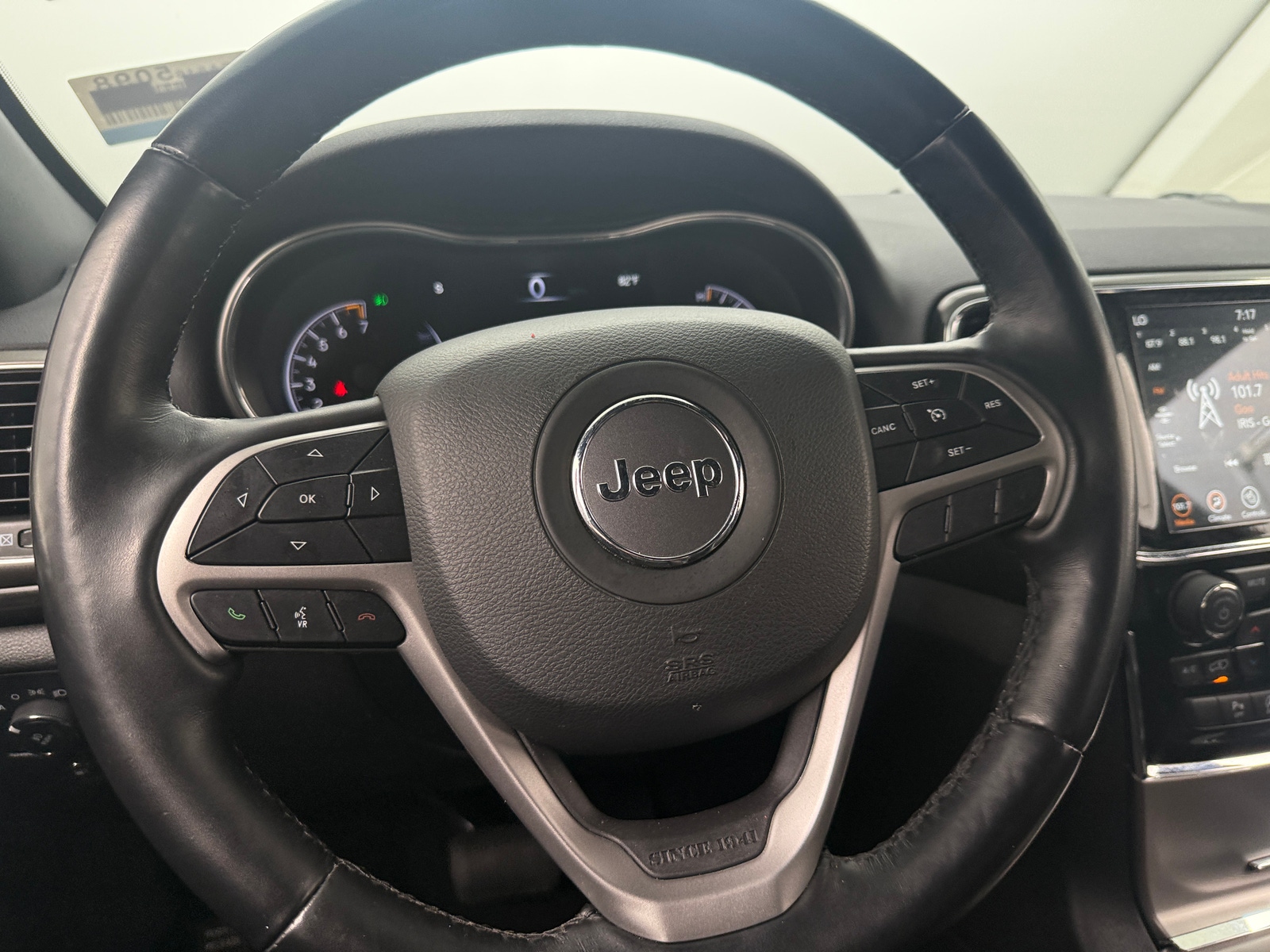 Thumbnail: 2022 Jeep Grand Cherokee - 5