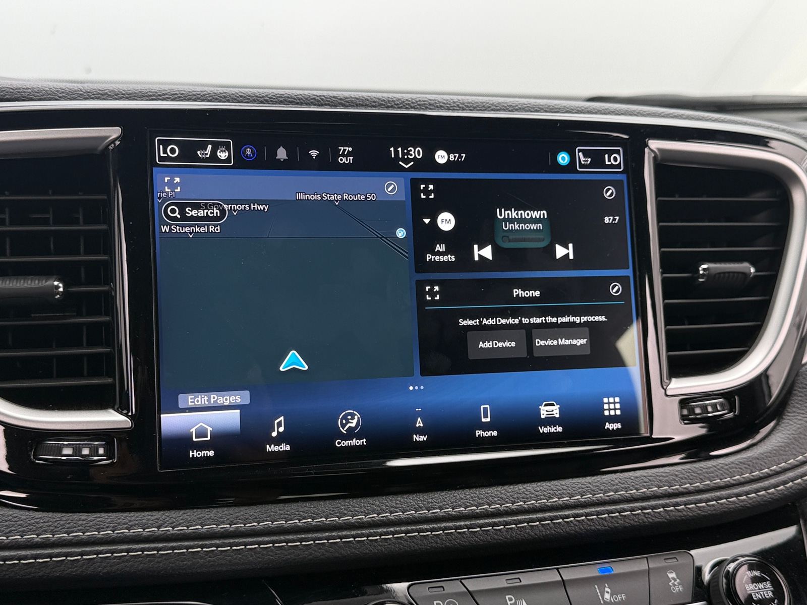 Thumbnail: 2024 Chrysler Pacifica - 3