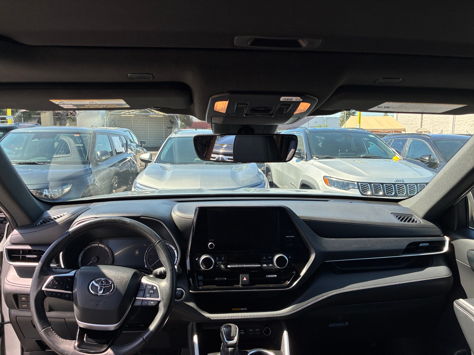 Thumbnail: 2024 Toyota Highlander - 2