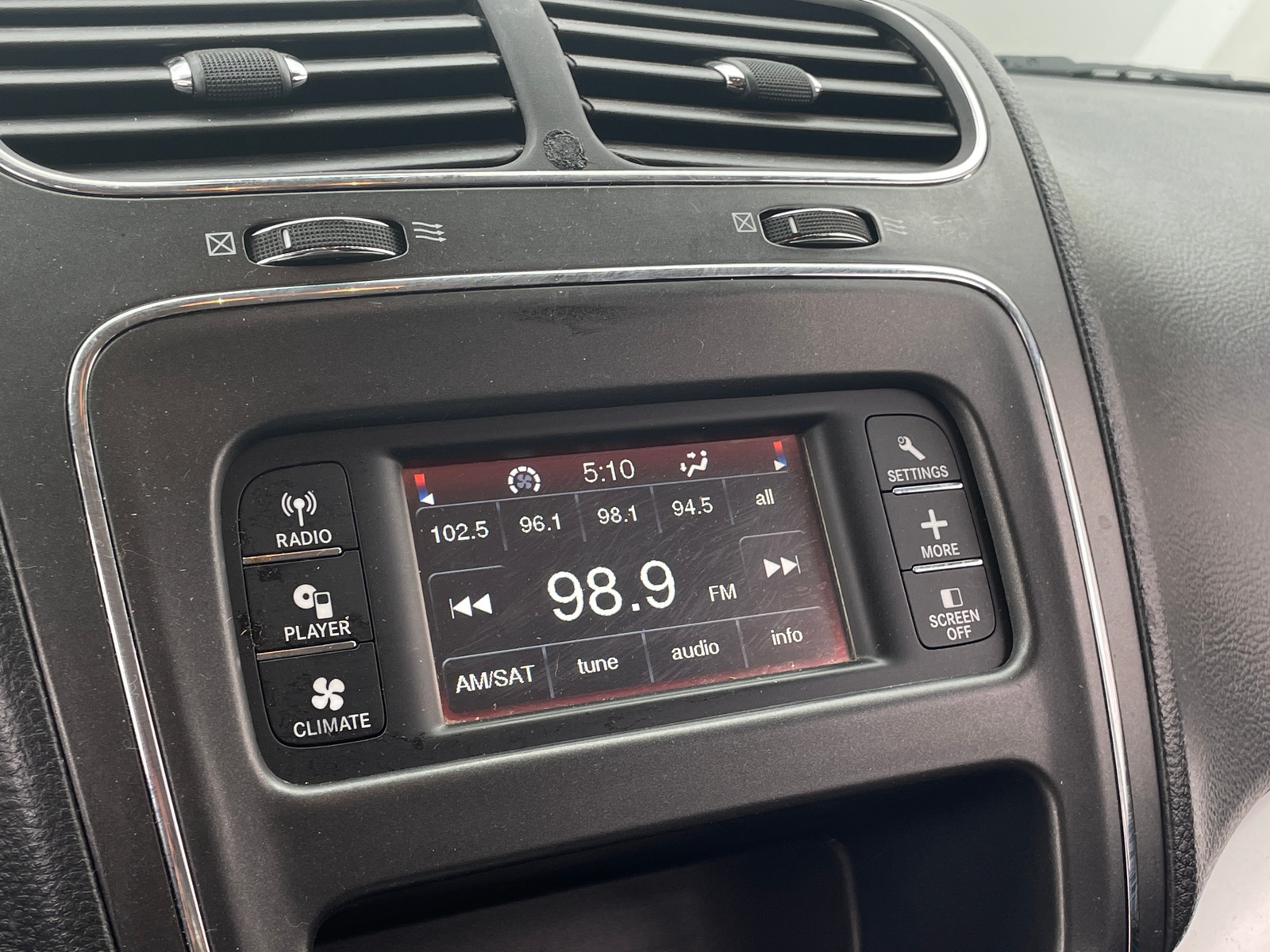Thumbnail: 2020 Dodge Journey - 4