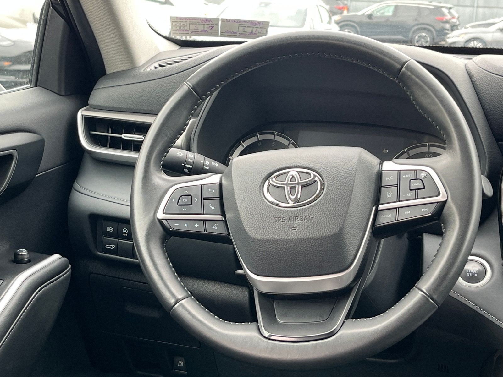 Thumbnail: 2025 Toyota Highlander - 5