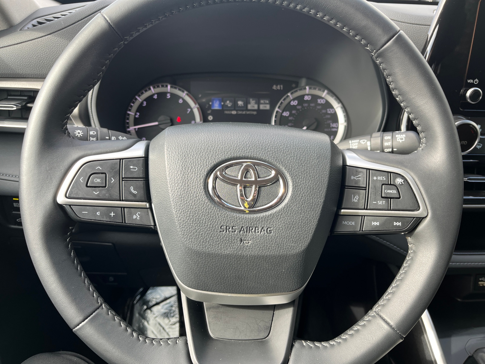 Thumbnail: 2025 Toyota Highlander - 5