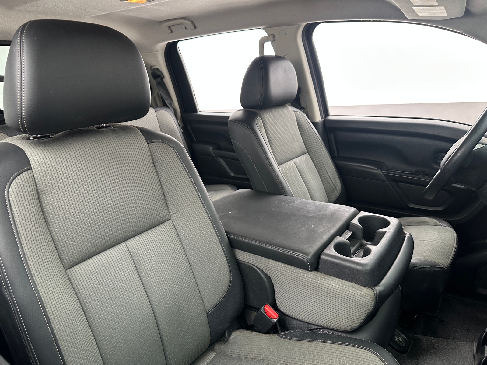 Thumbnail: 2018 Nissan Titan - 2