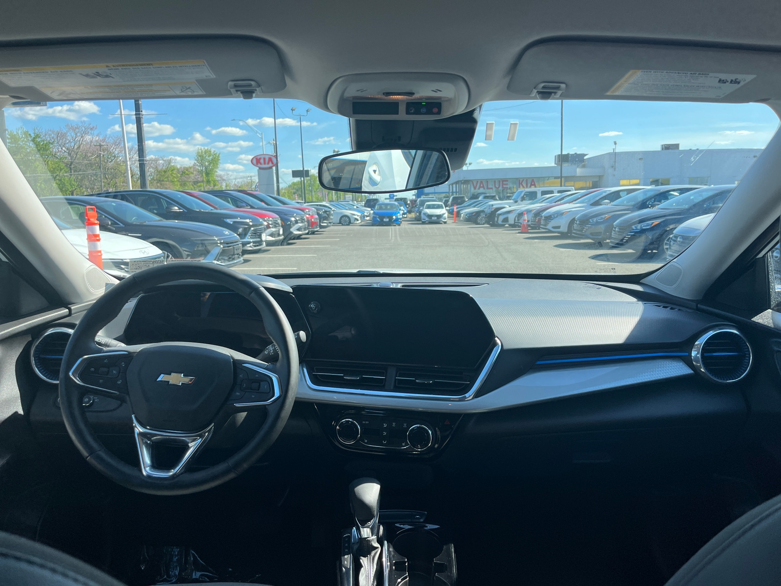 Thumbnail: 2025 Chevrolet Trax - 3