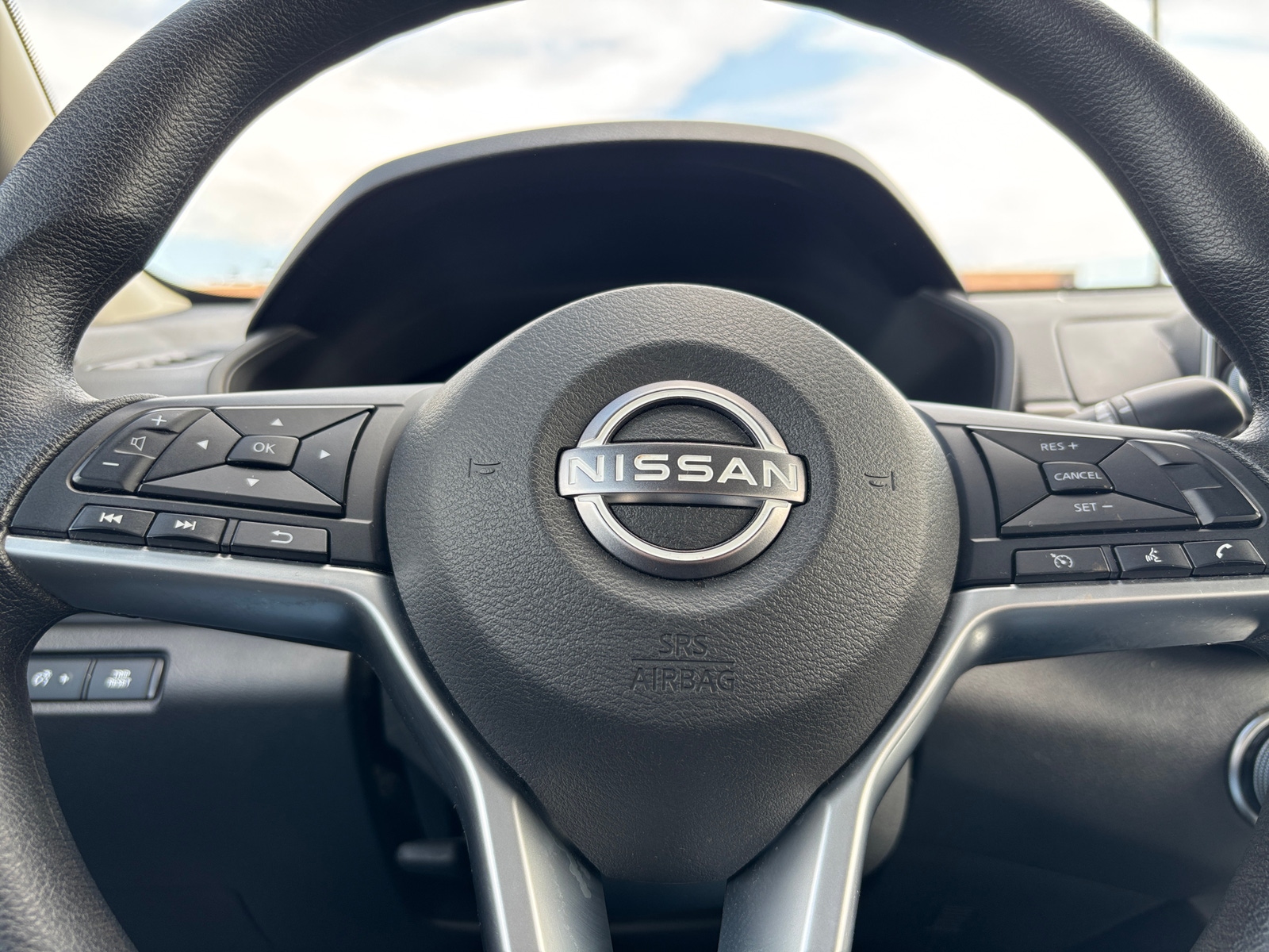 Thumbnail: 2025 Nissan Altima - 5