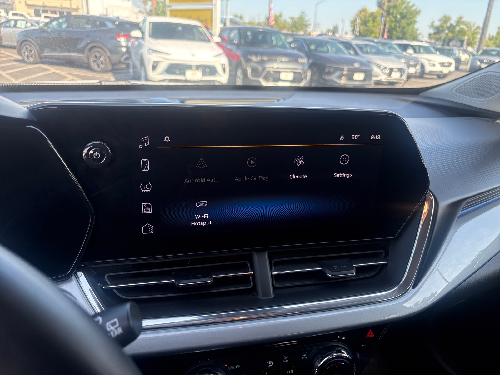 Thumbnail: 2025 Chevrolet Trax - 4