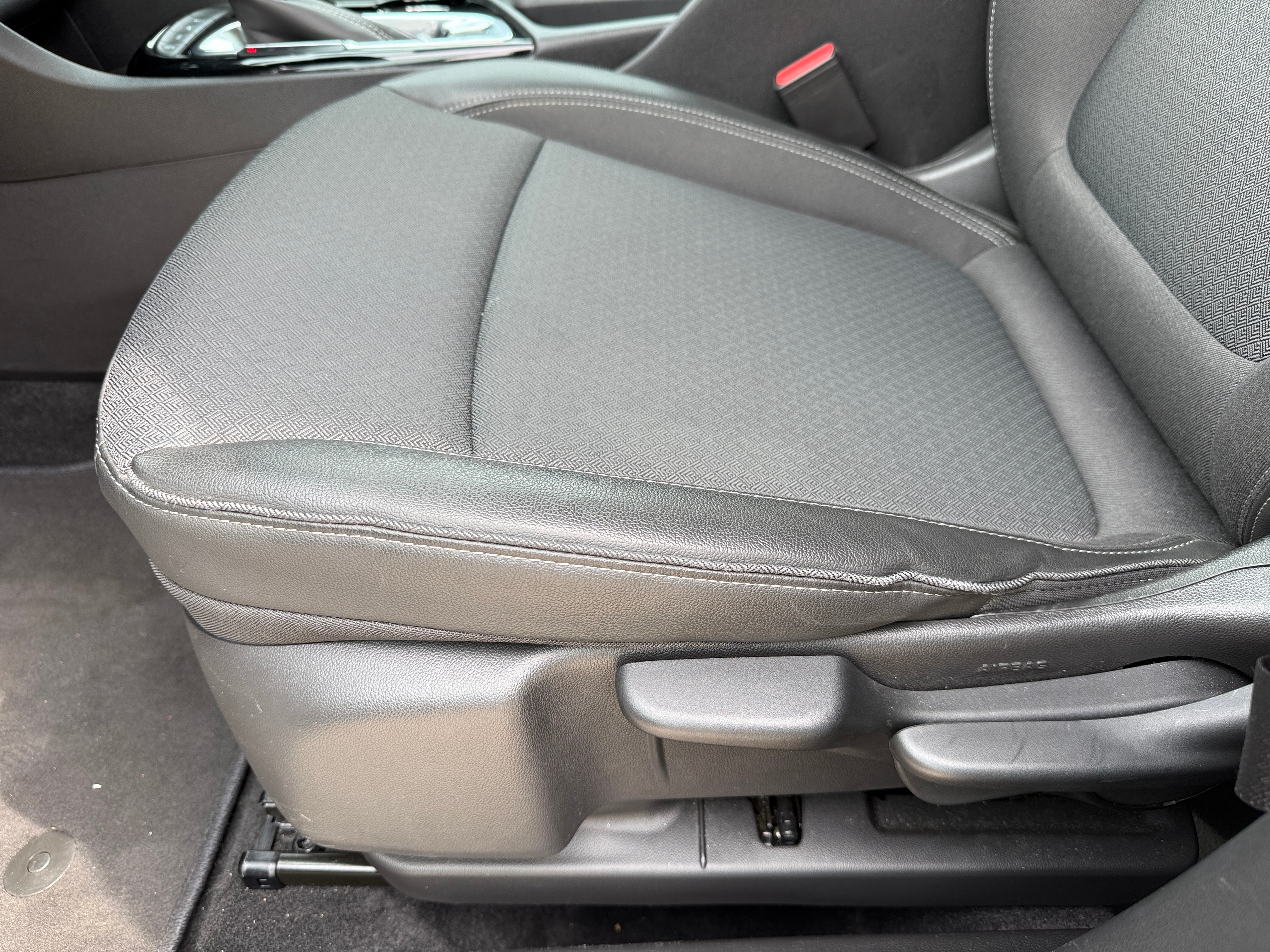 2025 Buick Encore GX Preferred - Photo 4