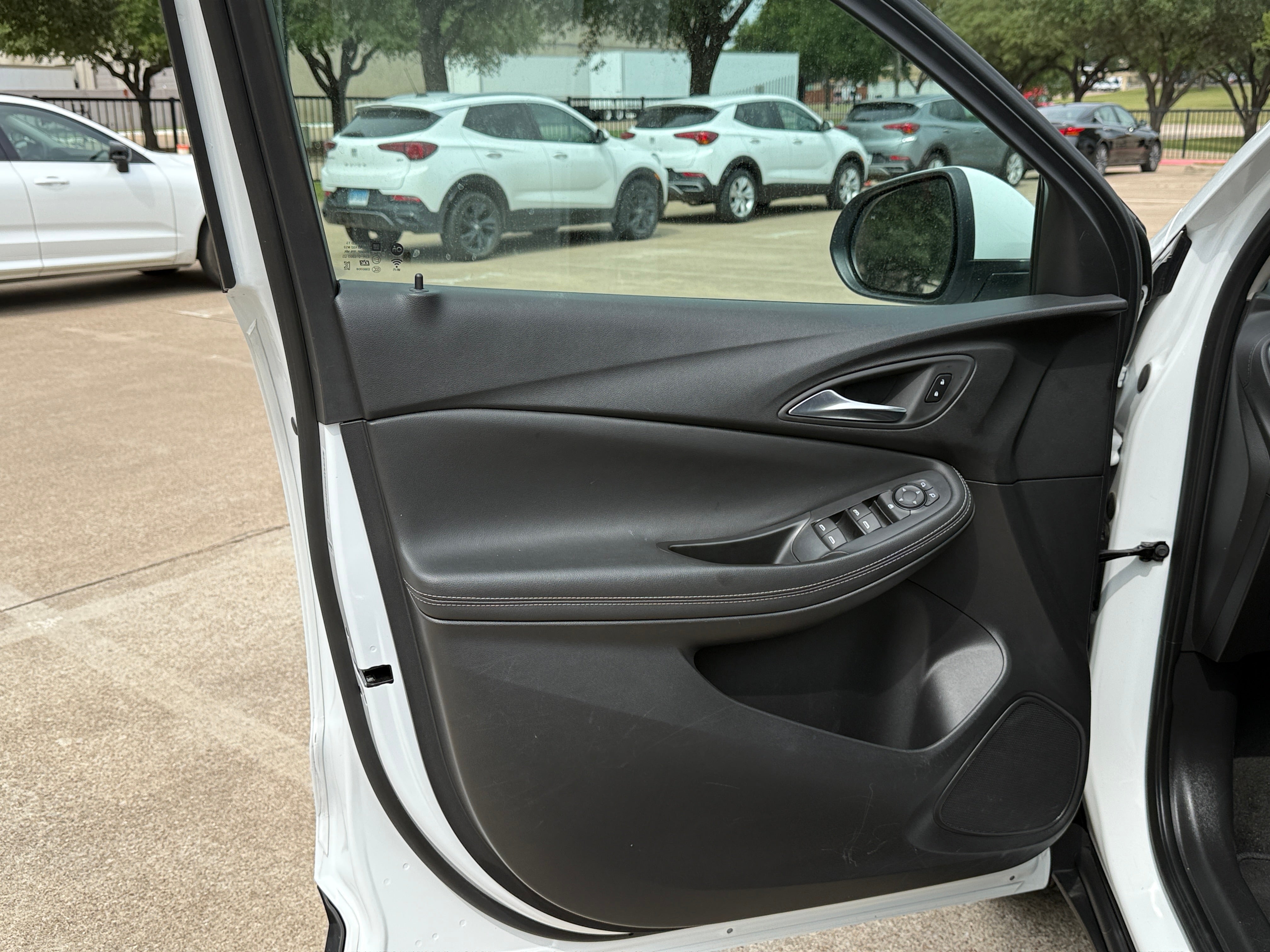 2025 Buick Encore GX Preferred - Photo 2