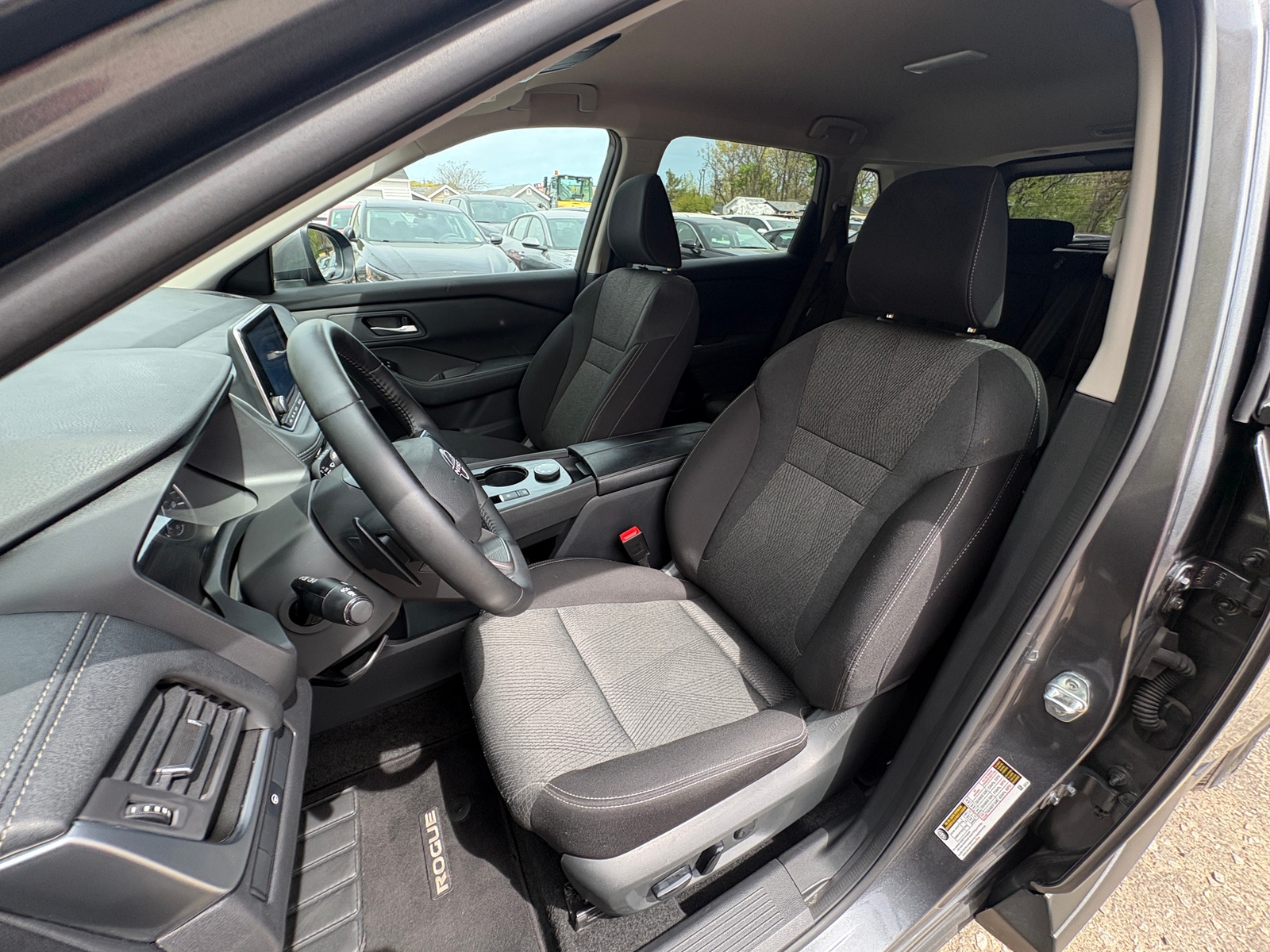 Thumbnail: 2025 Nissan Rogue - 2