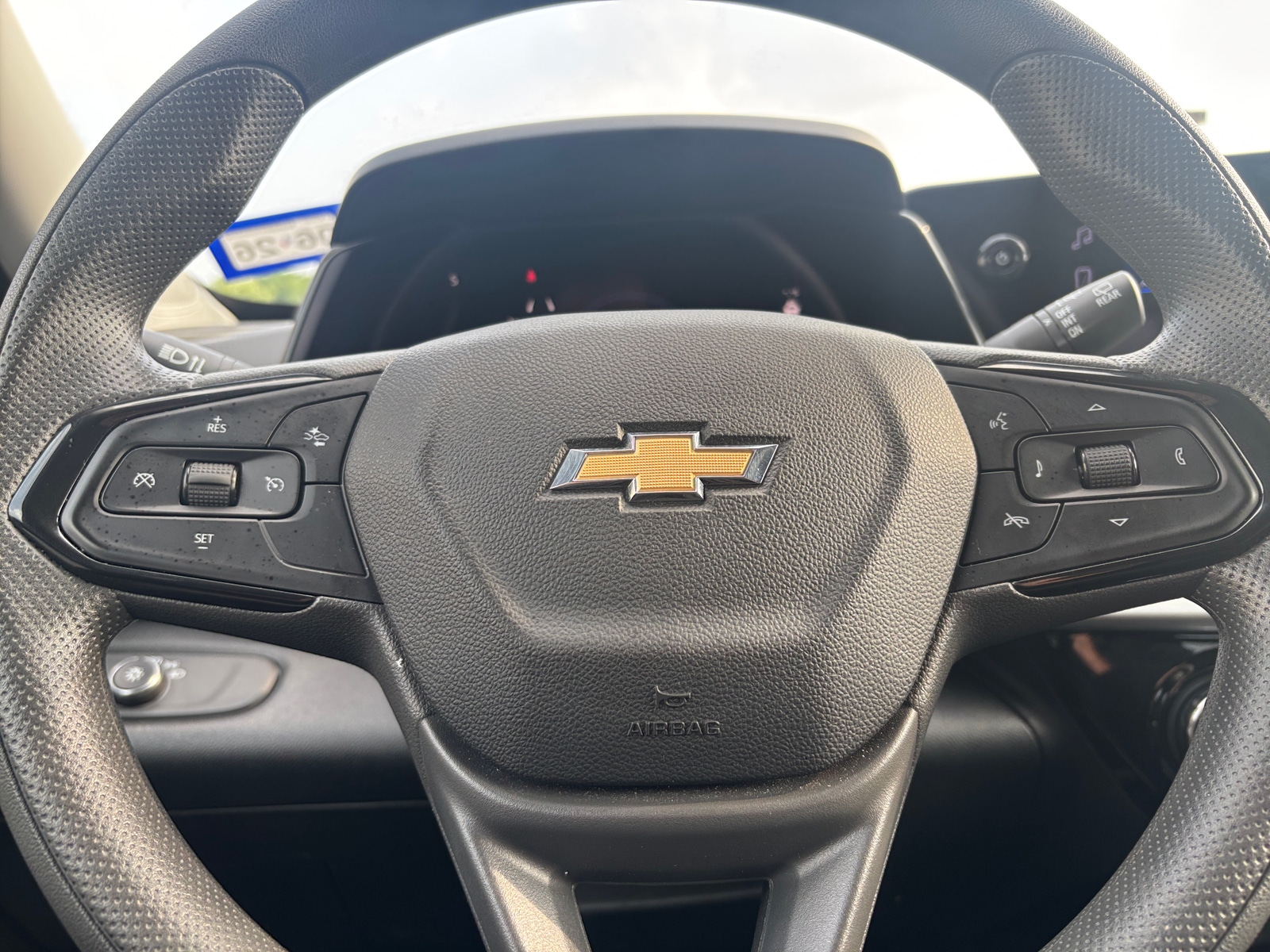 Thumbnail: 2025 Chevrolet Trax - 5