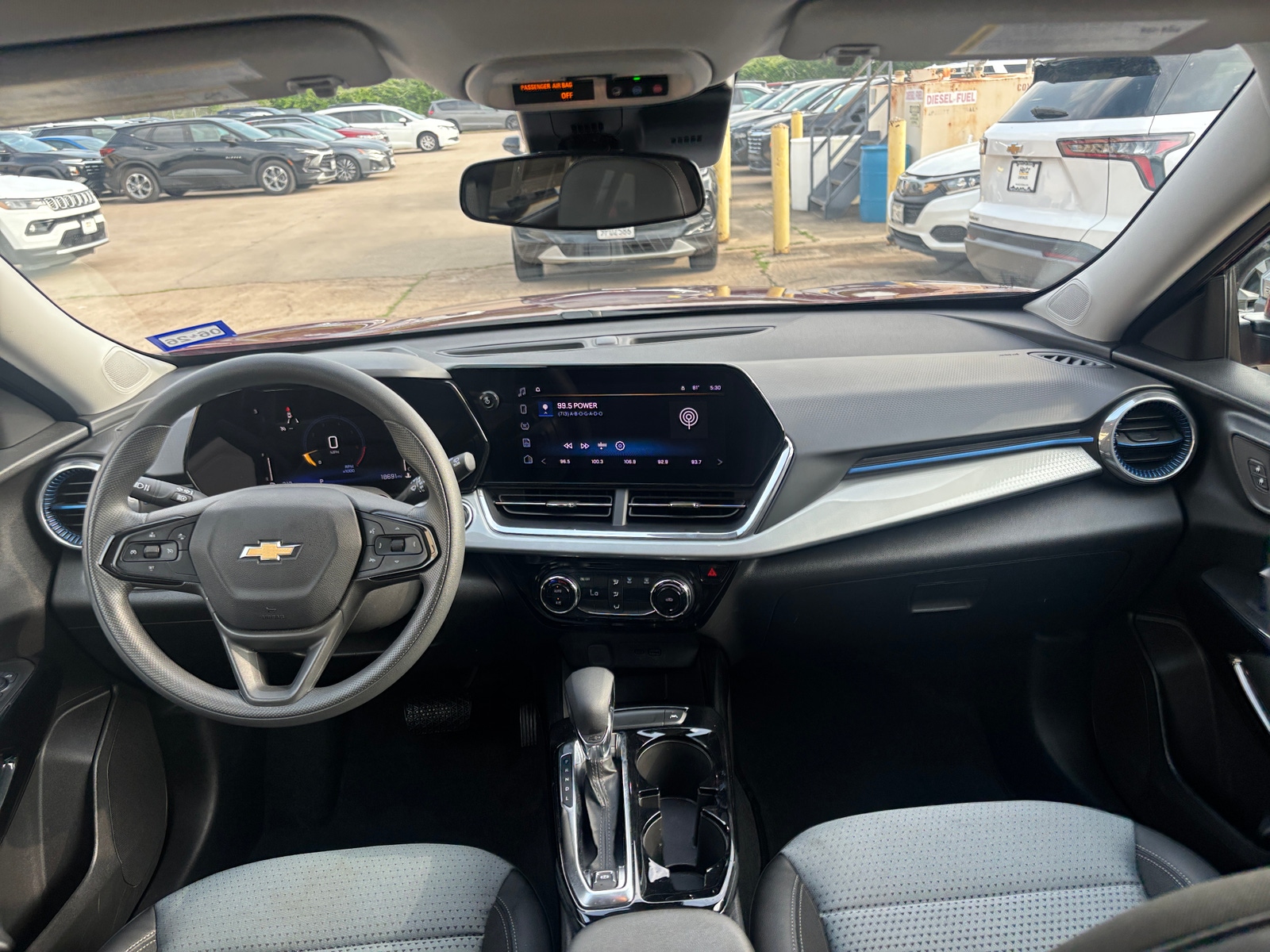 Thumbnail: 2025 Chevrolet Trax - 3