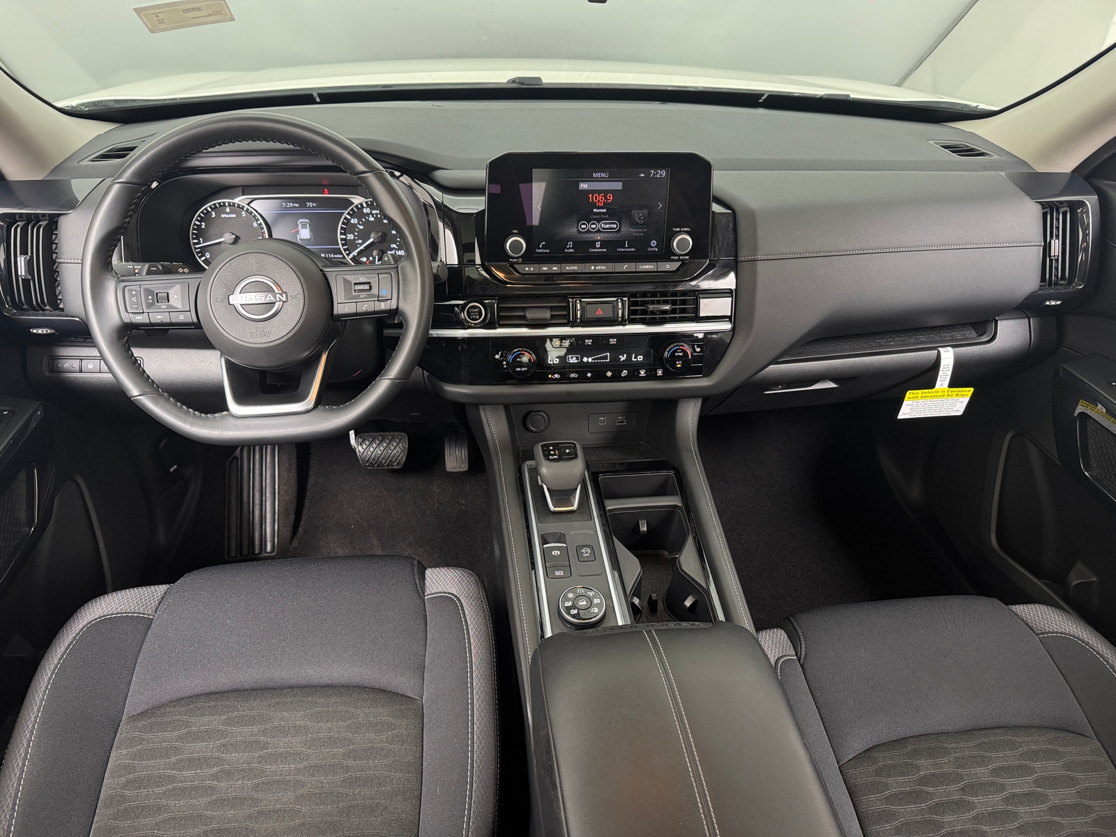 Thumbnail: 2024 Nissan Pathfinder - 3