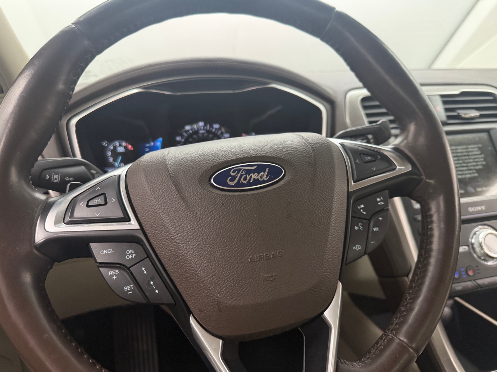 Thumbnail: 2017 Ford Fusion - 4