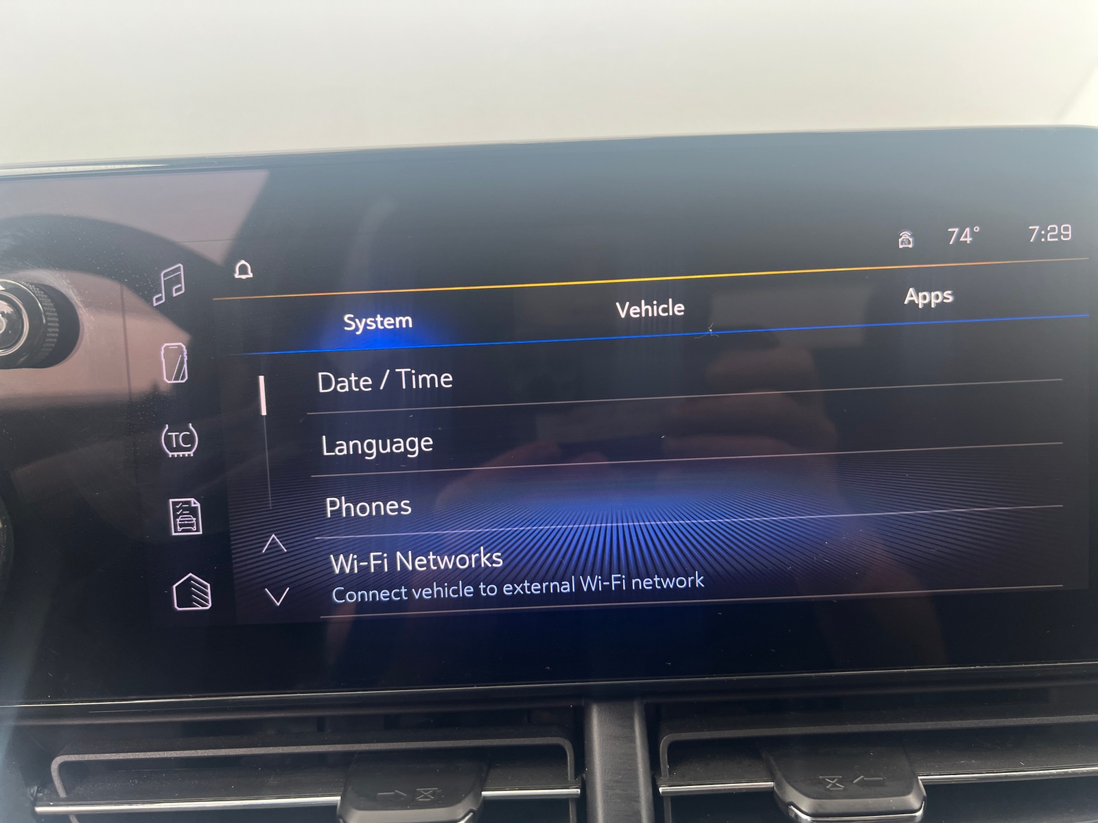 Thumbnail: 2025 Chevrolet Trax - 4