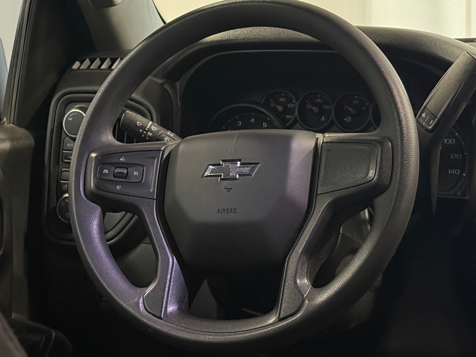 Thumbnail: 2021 Chevrolet Silverado 1500 - 5