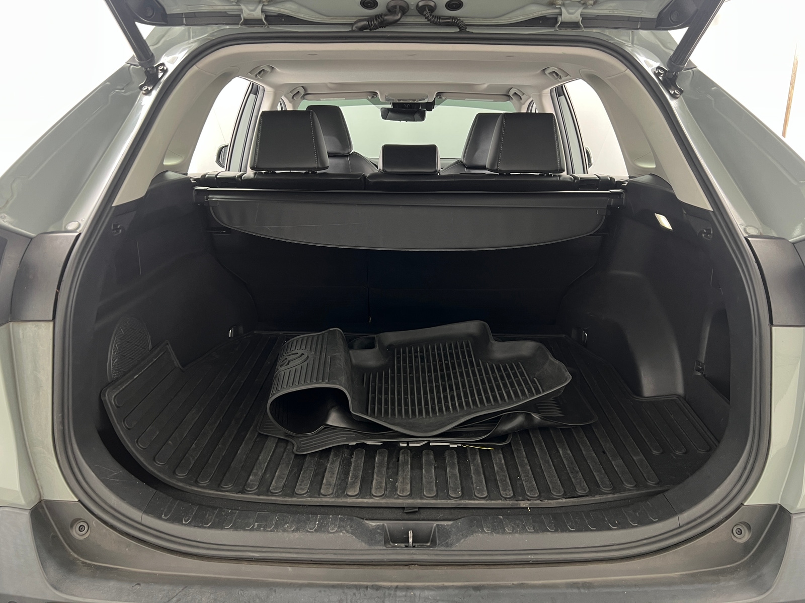 Thumbnail: 2022 Toyota RAV4 - 6