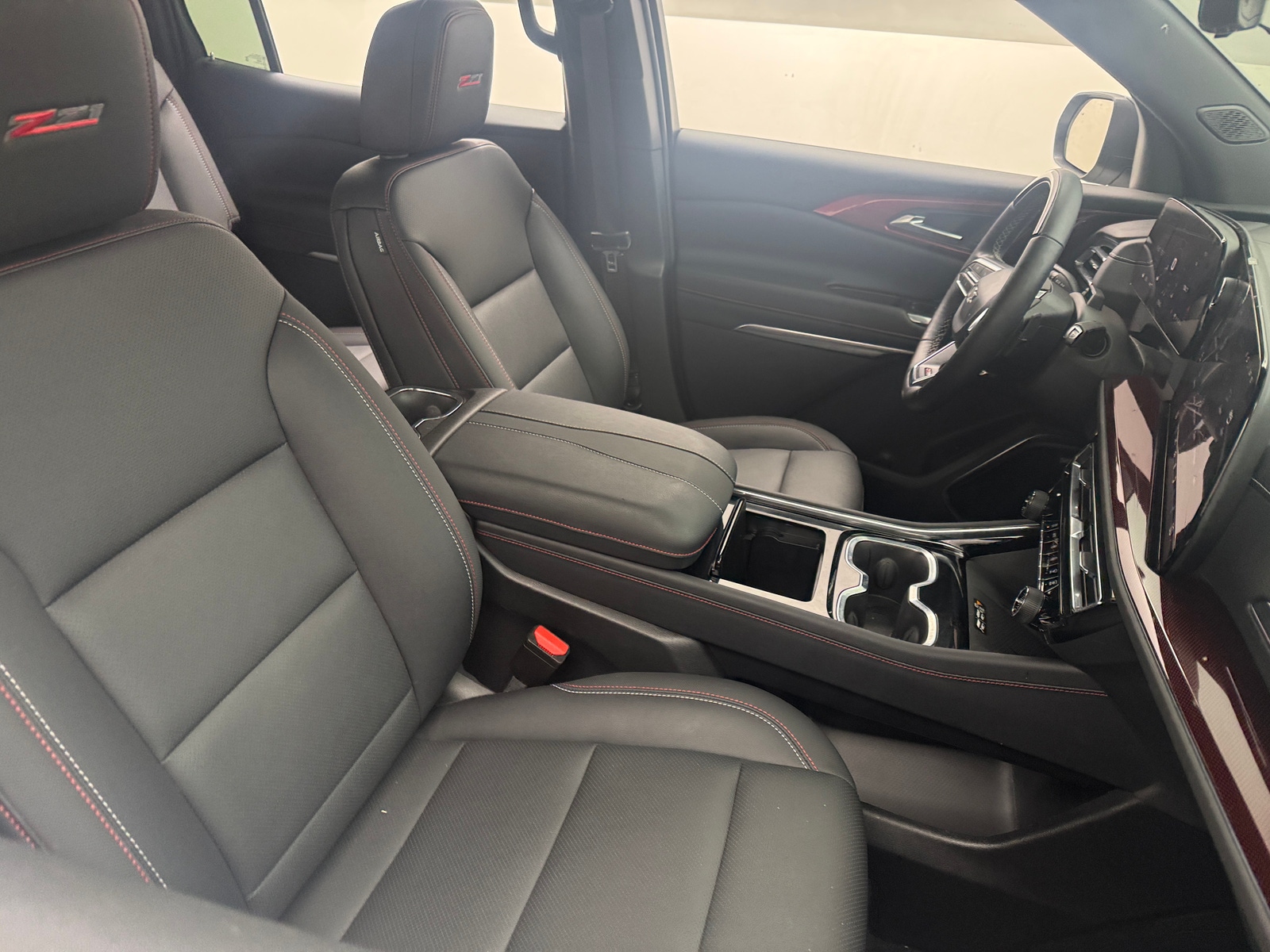 Thumbnail: 2024 Chevrolet Traverse - 2