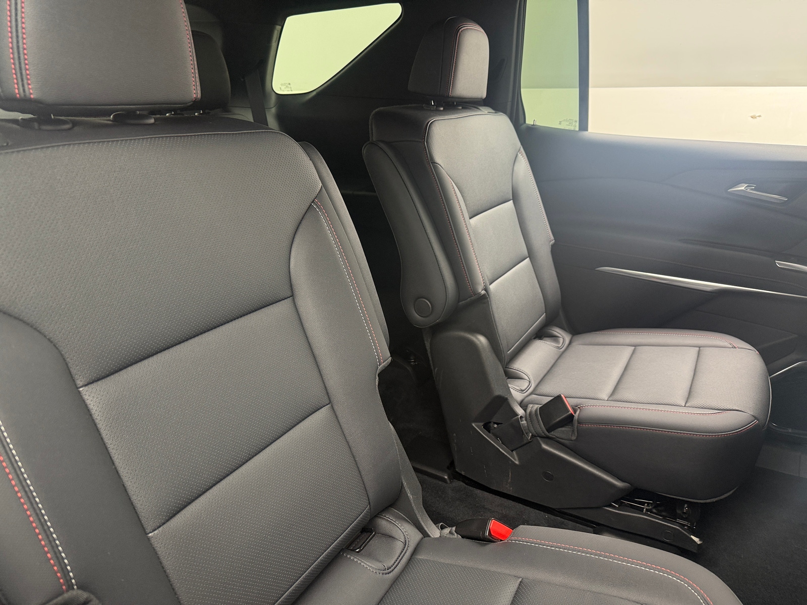 Thumbnail: 2024 Chevrolet Traverse - 6