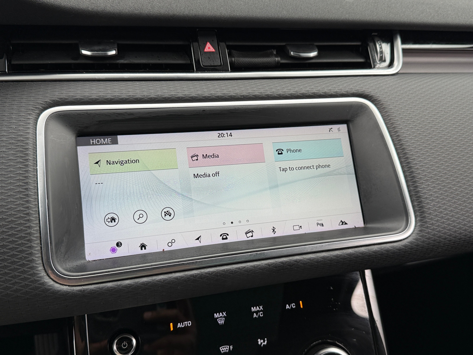 Thumbnail: 2020 Land Rover Range Rover Evoque - 3