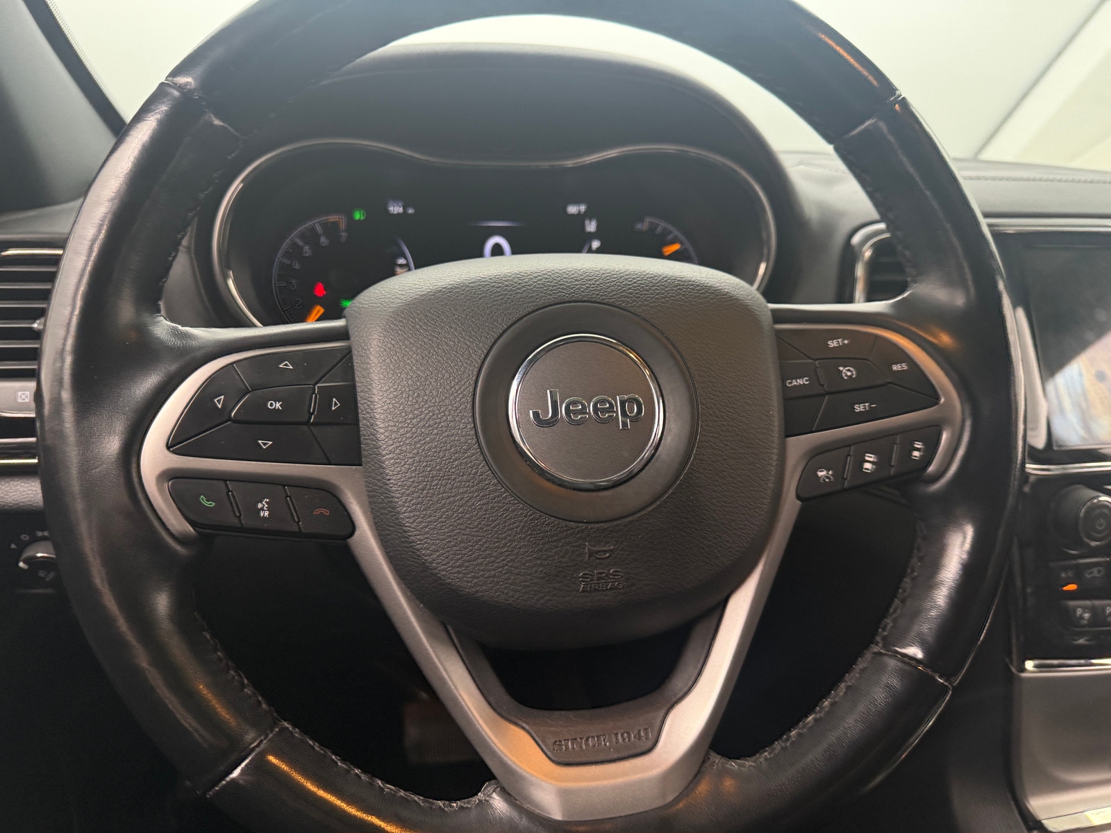 Thumbnail: 2021 Jeep Grand Cherokee - 4