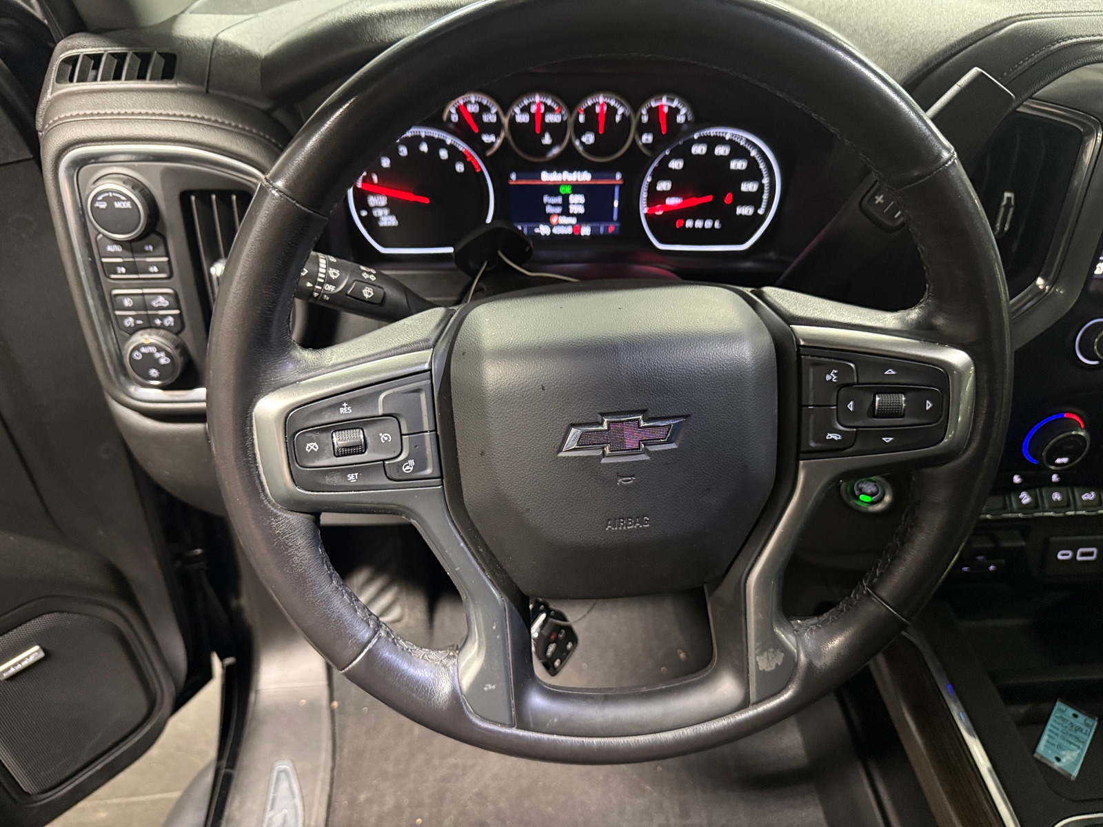 Thumbnail: 2022 Chevrolet Silverado 1500 - 5