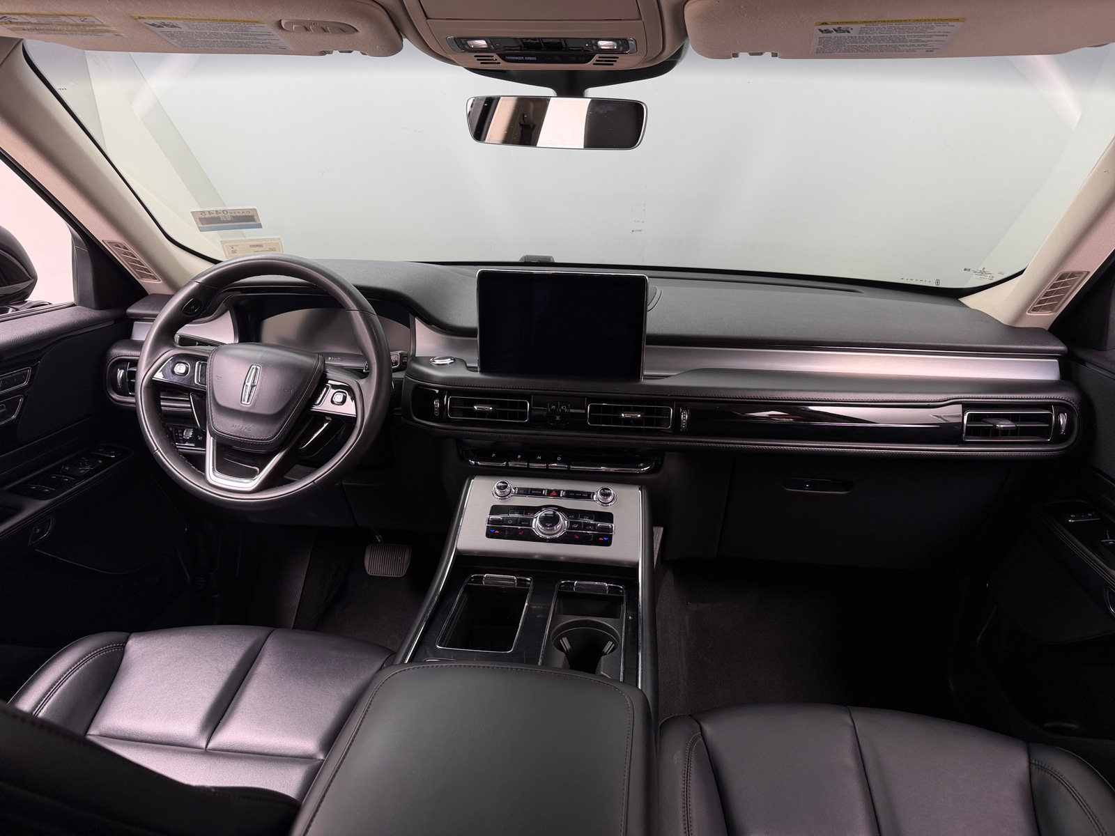 Thumbnail: 2023 Lincoln Aviator - 2