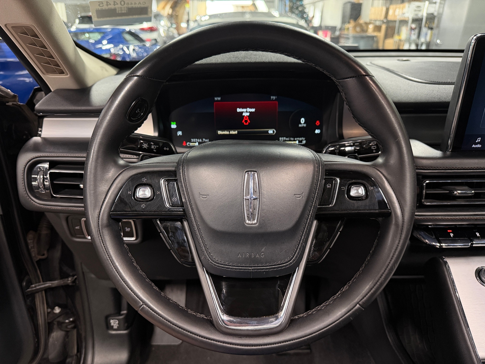 Thumbnail: 2023 Lincoln Aviator - 4