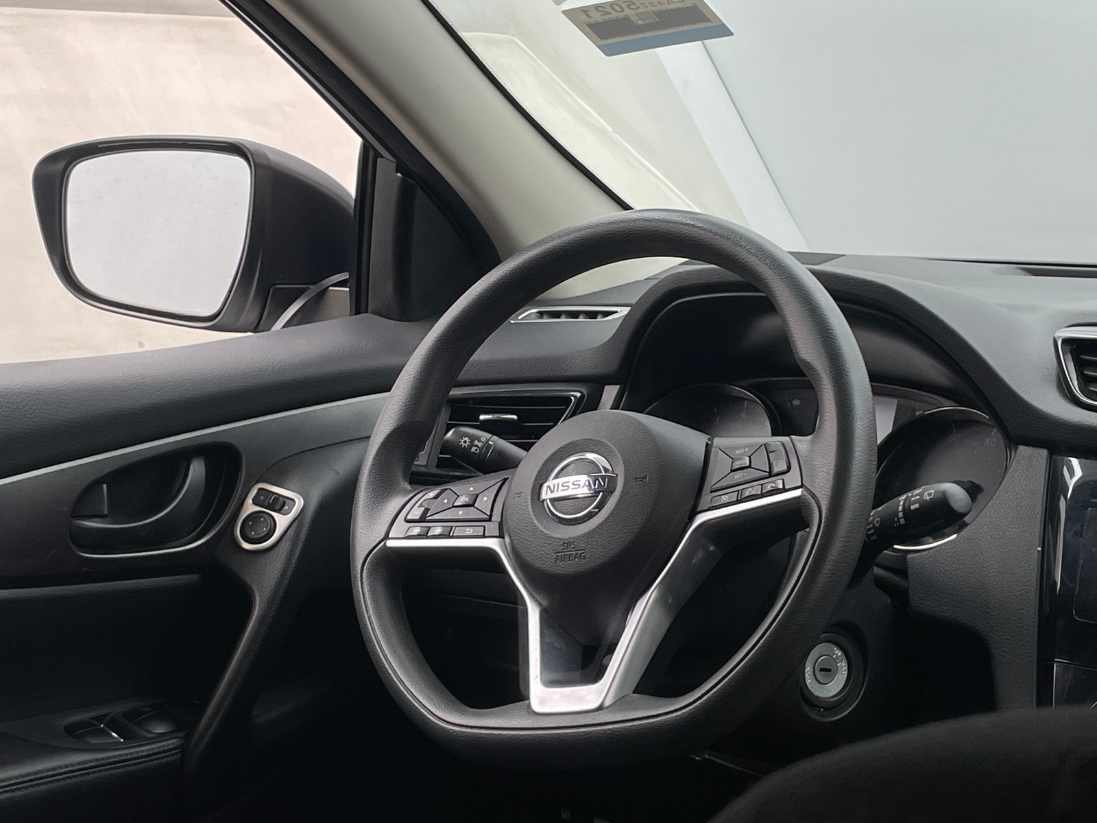 Thumbnail: 2018 Nissan Rogue Sport - 5