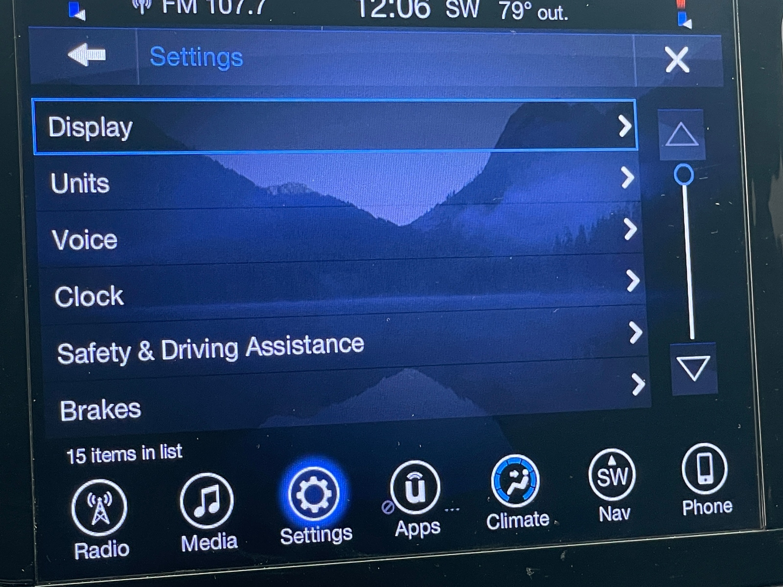 Thumbnail: 2017 Chrysler Pacifica - 4