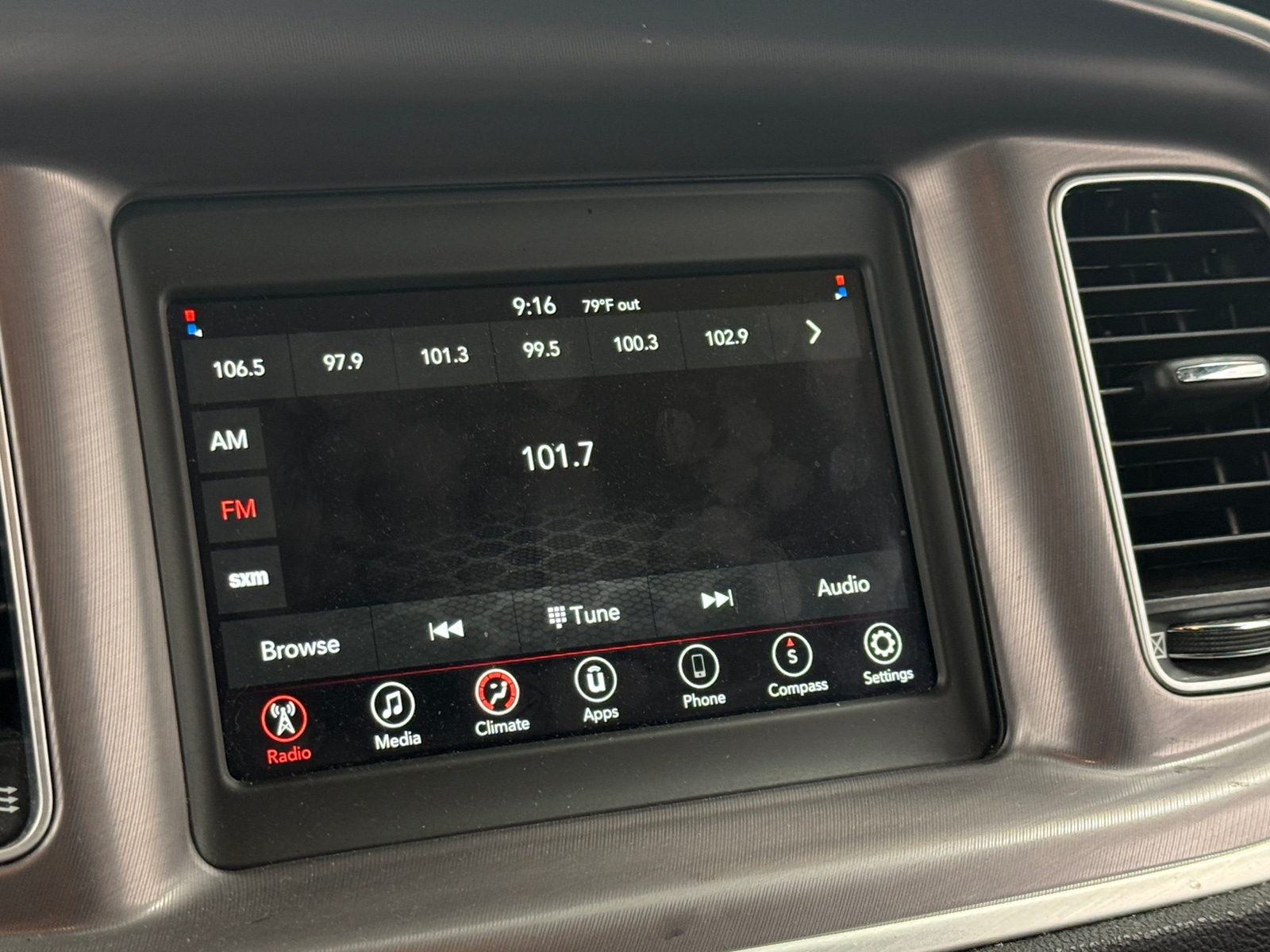 Thumbnail: 2022 Dodge Charger - 4