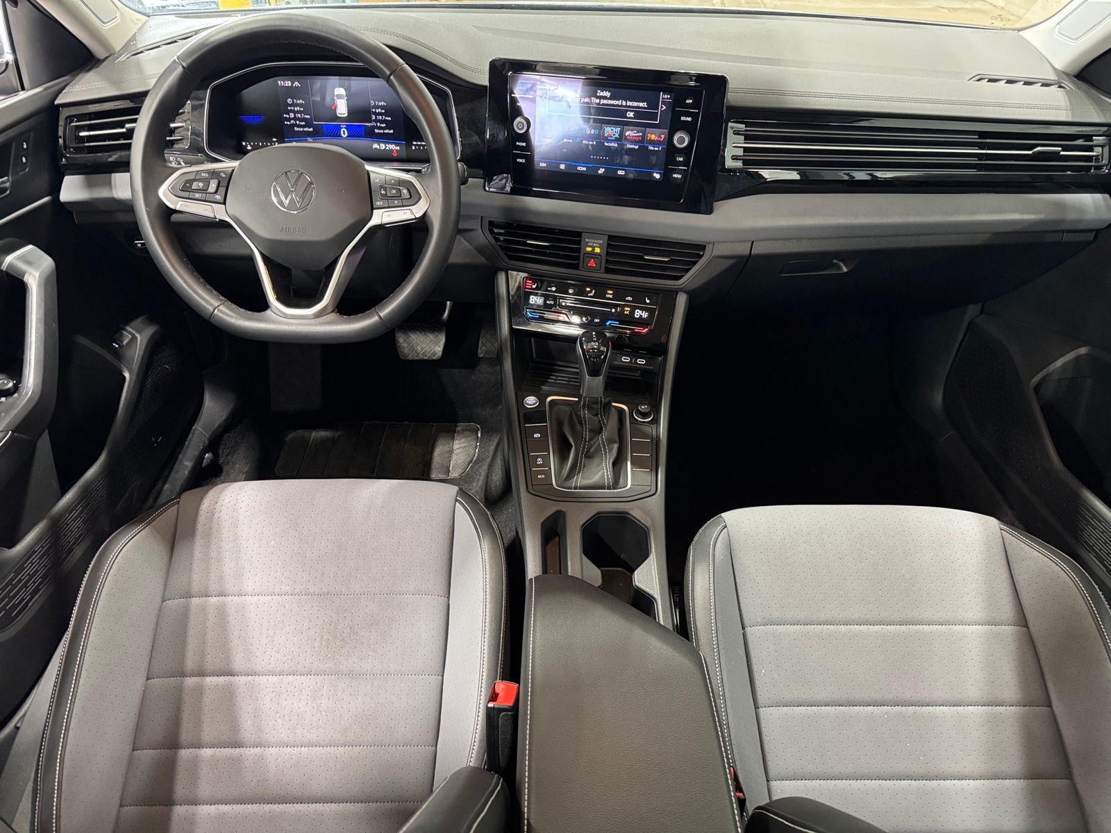 Thumbnail: 2025 Volkswagen Jetta - 3