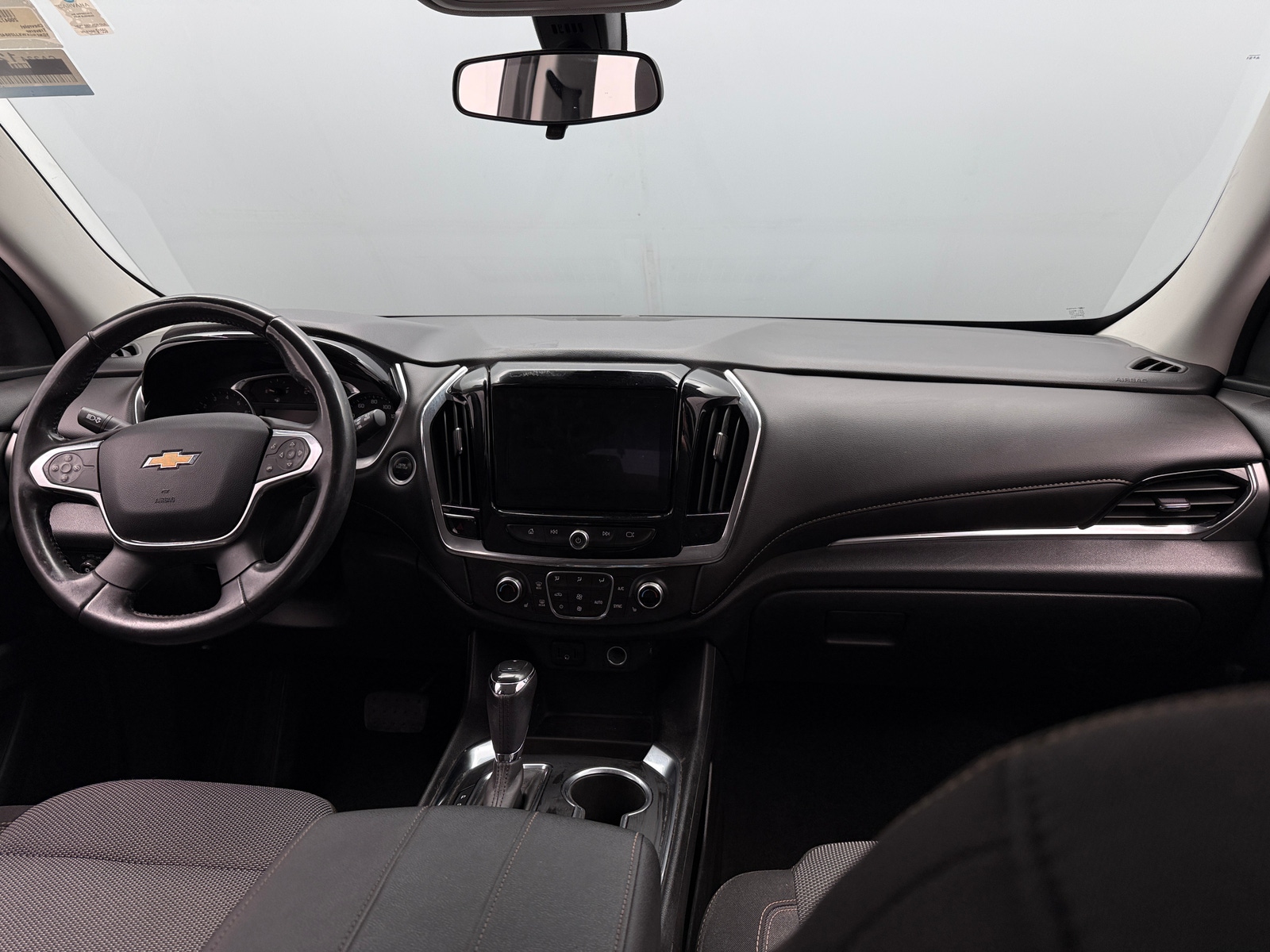 Thumbnail: 2018 Chevrolet Traverse - 3