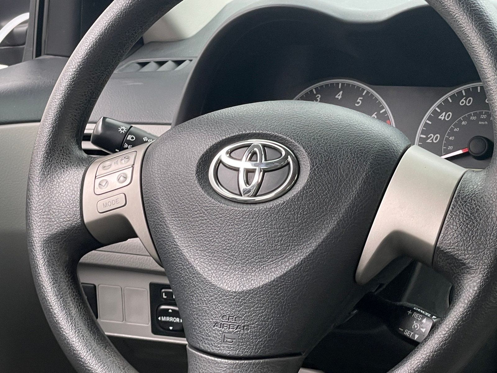 Thumbnail: 2013 Toyota Corolla - 5