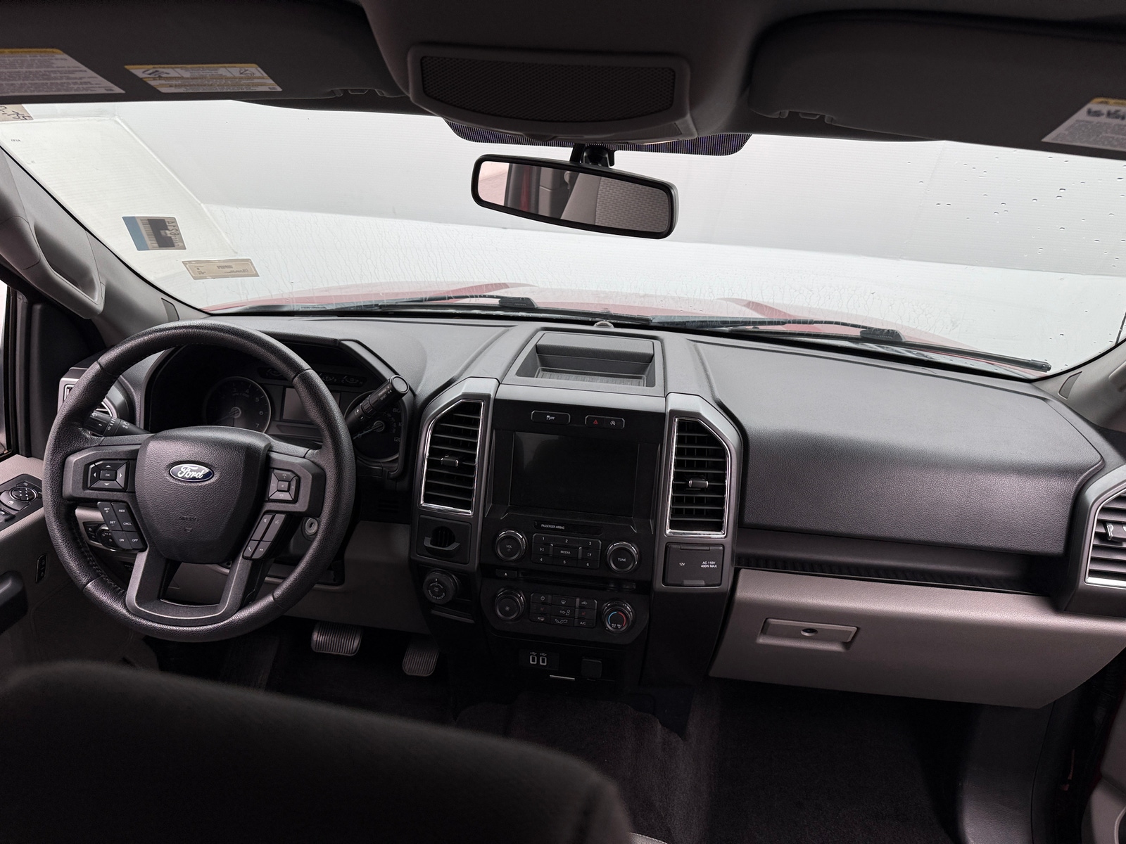 Thumbnail: 2016 Ford Econoline - 3
