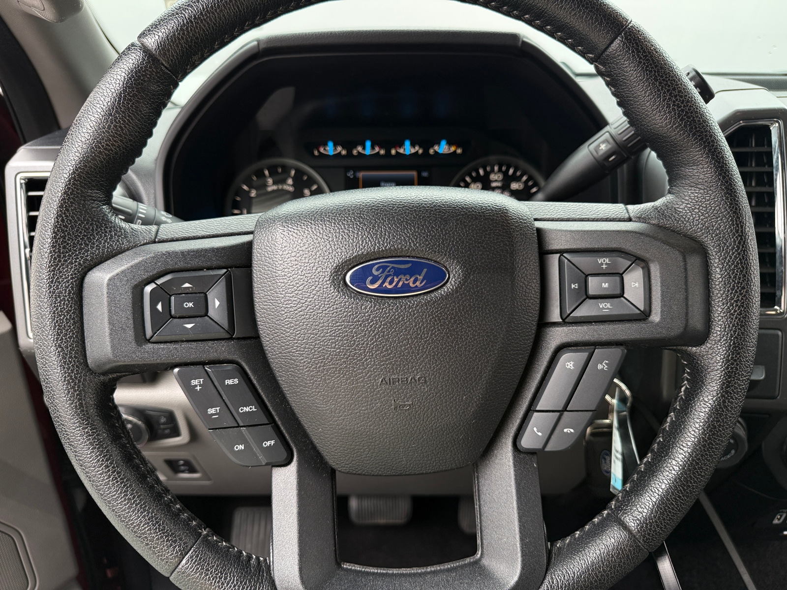 Thumbnail: 2016 Ford Econoline - 5