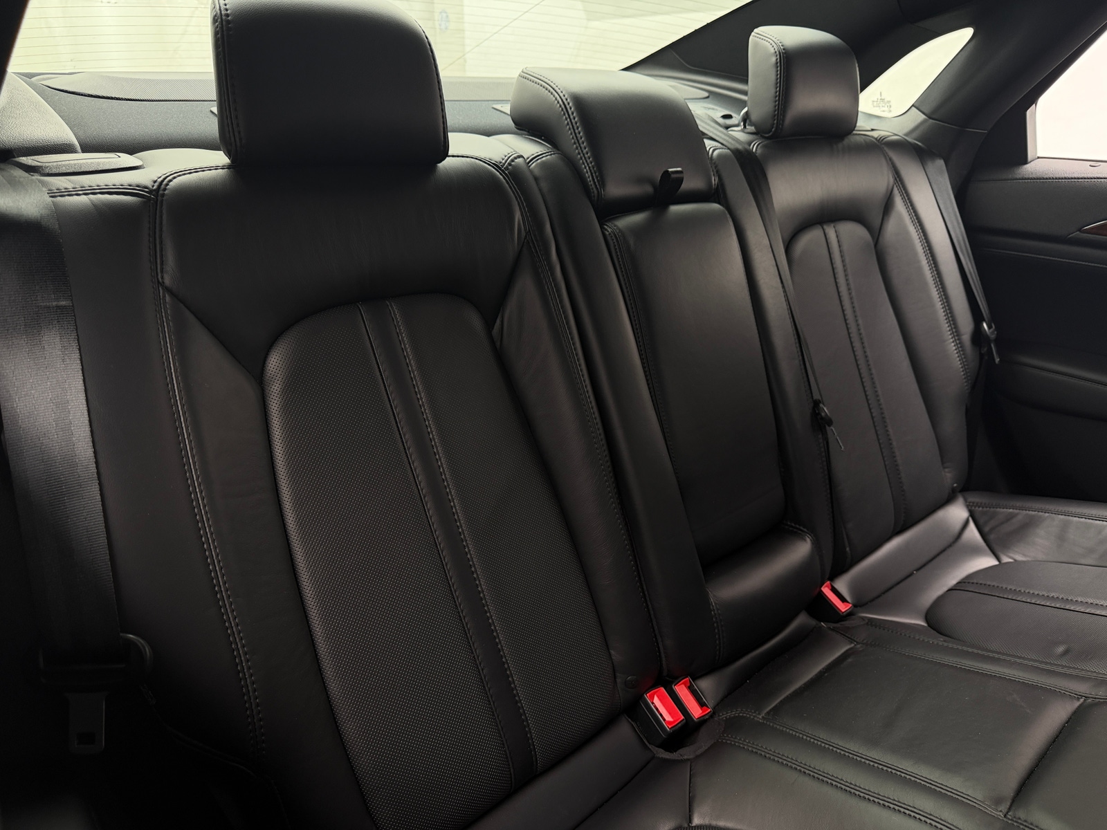 Thumbnail: 2020 Lincoln MKZ - 5