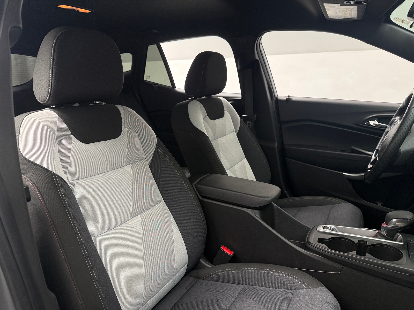 Thumbnail: 2025 Chevrolet Trax - 2