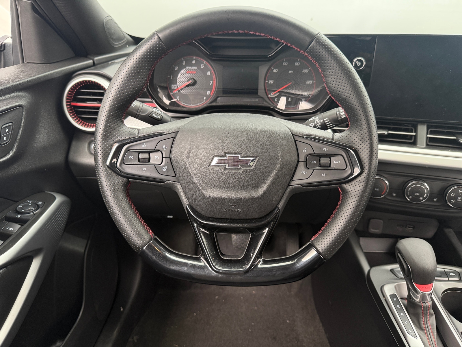 Thumbnail: 2025 Chevrolet Trax - 5