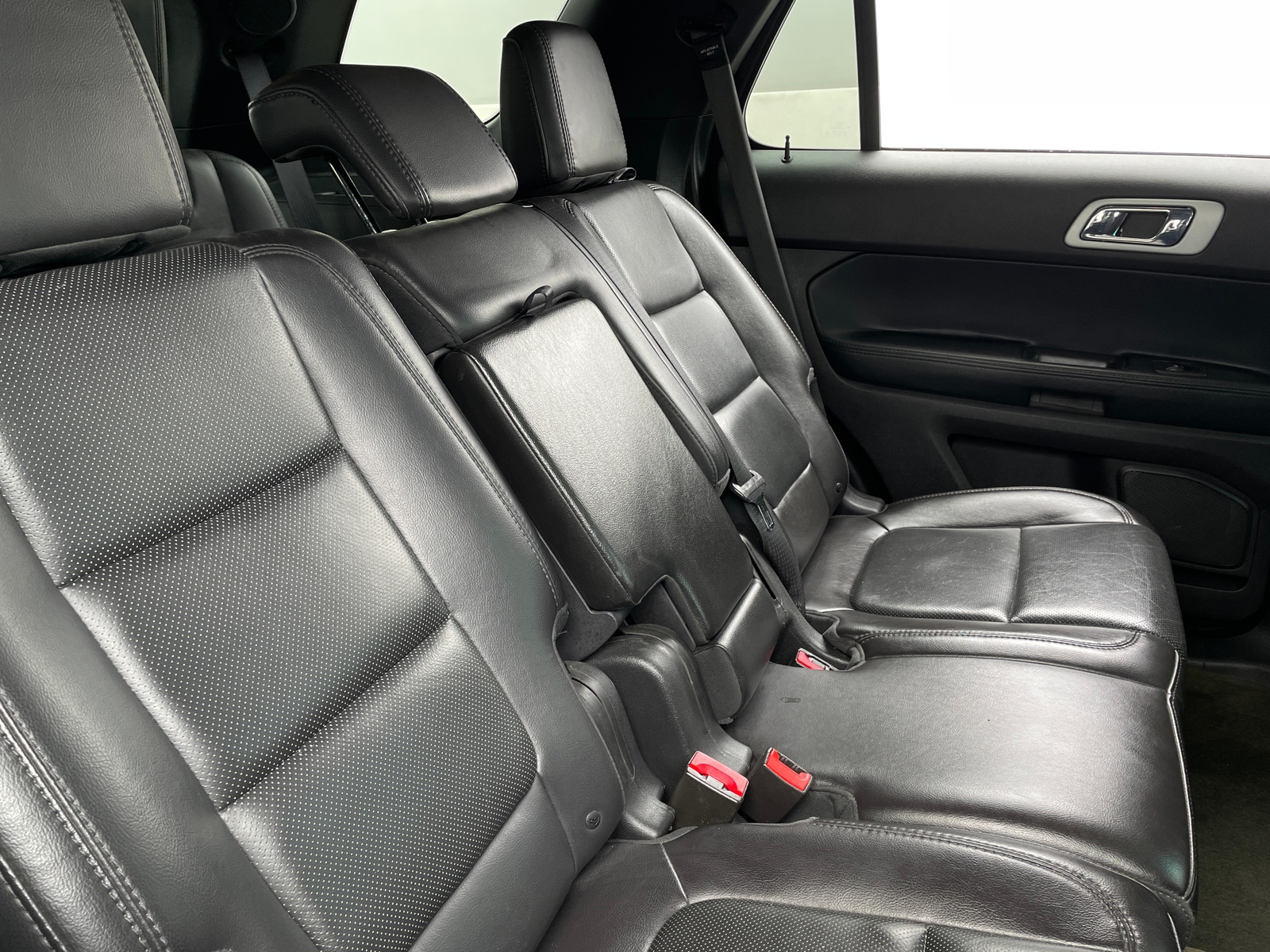 Thumbnail: 2013 Ford Explorer - 5