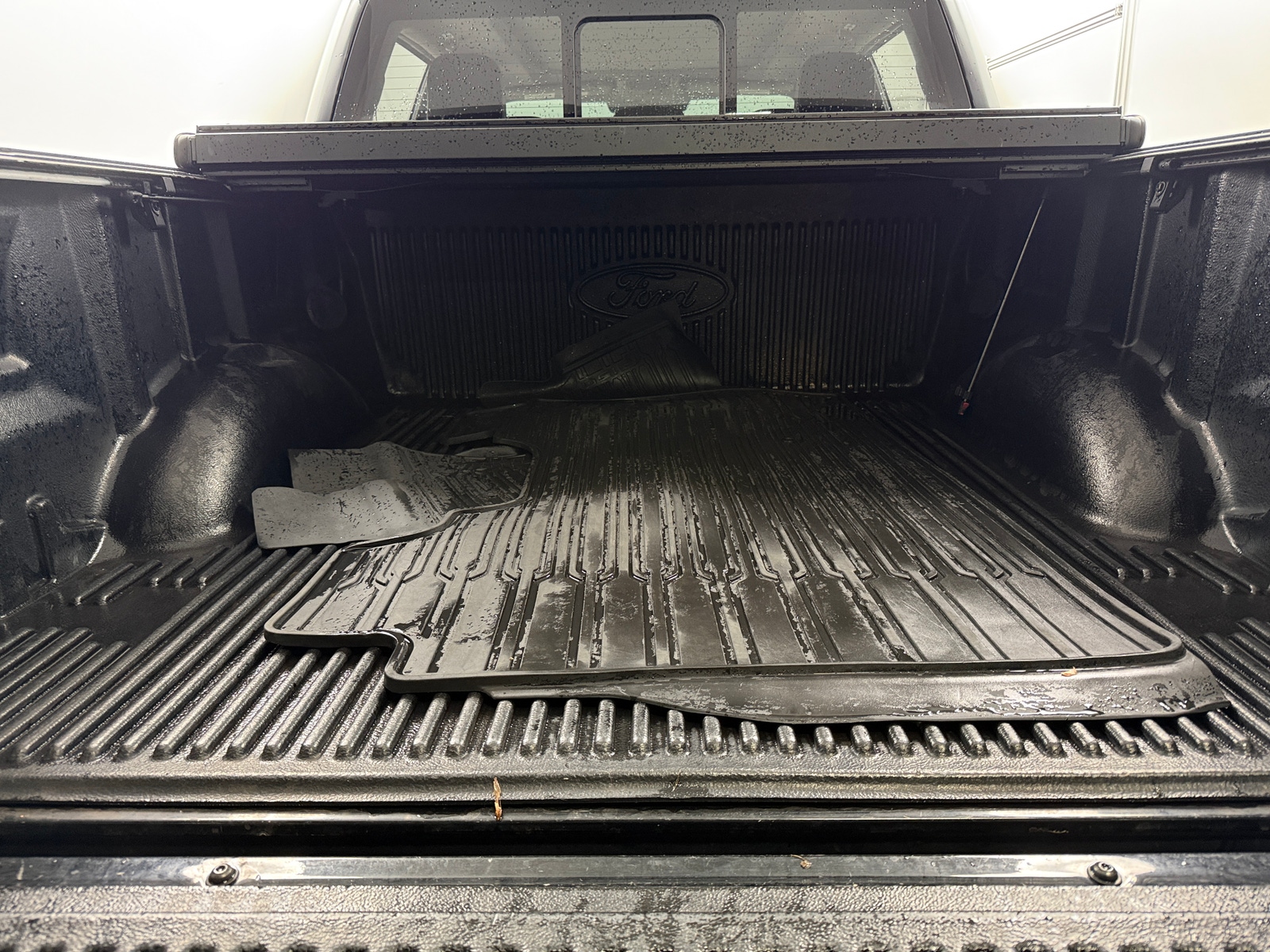 Thumbnail: 2017 Ford Econoline - 6